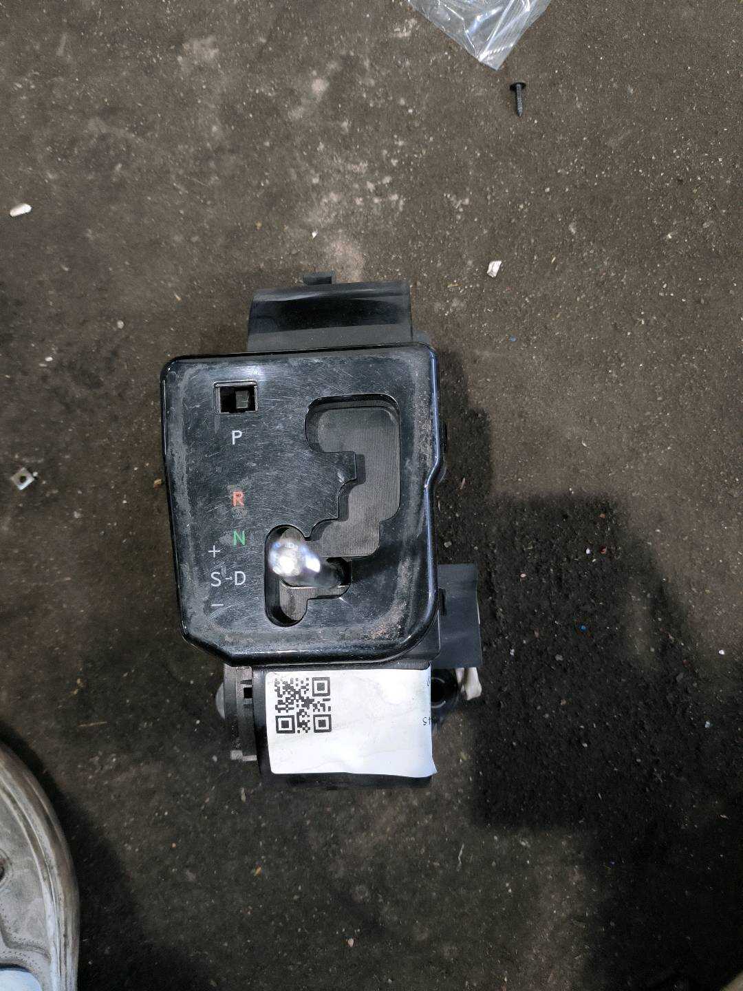 4620033110 Parking Brake Pedal