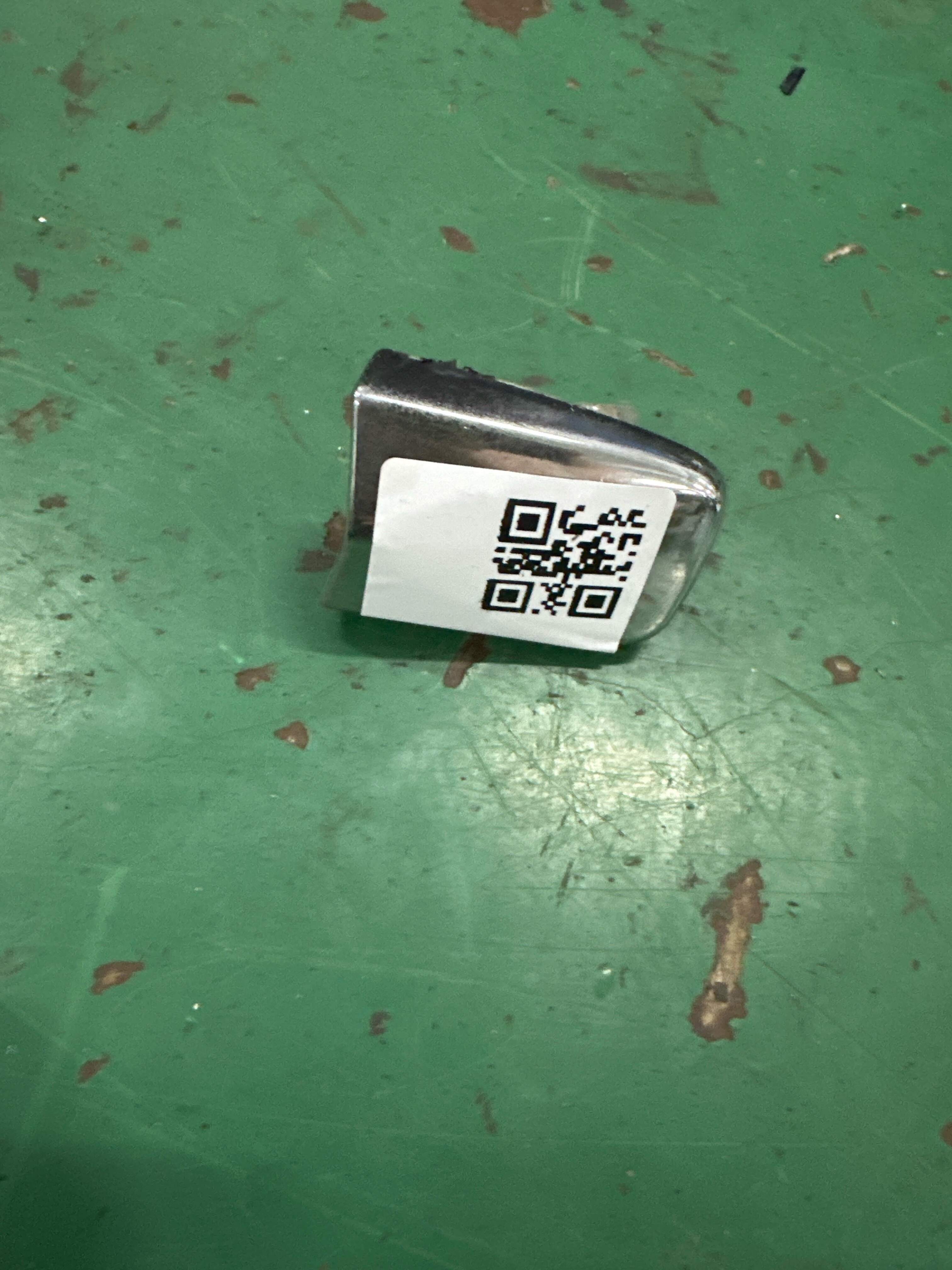 80646JN00A 前门外拉手饰盖(右)