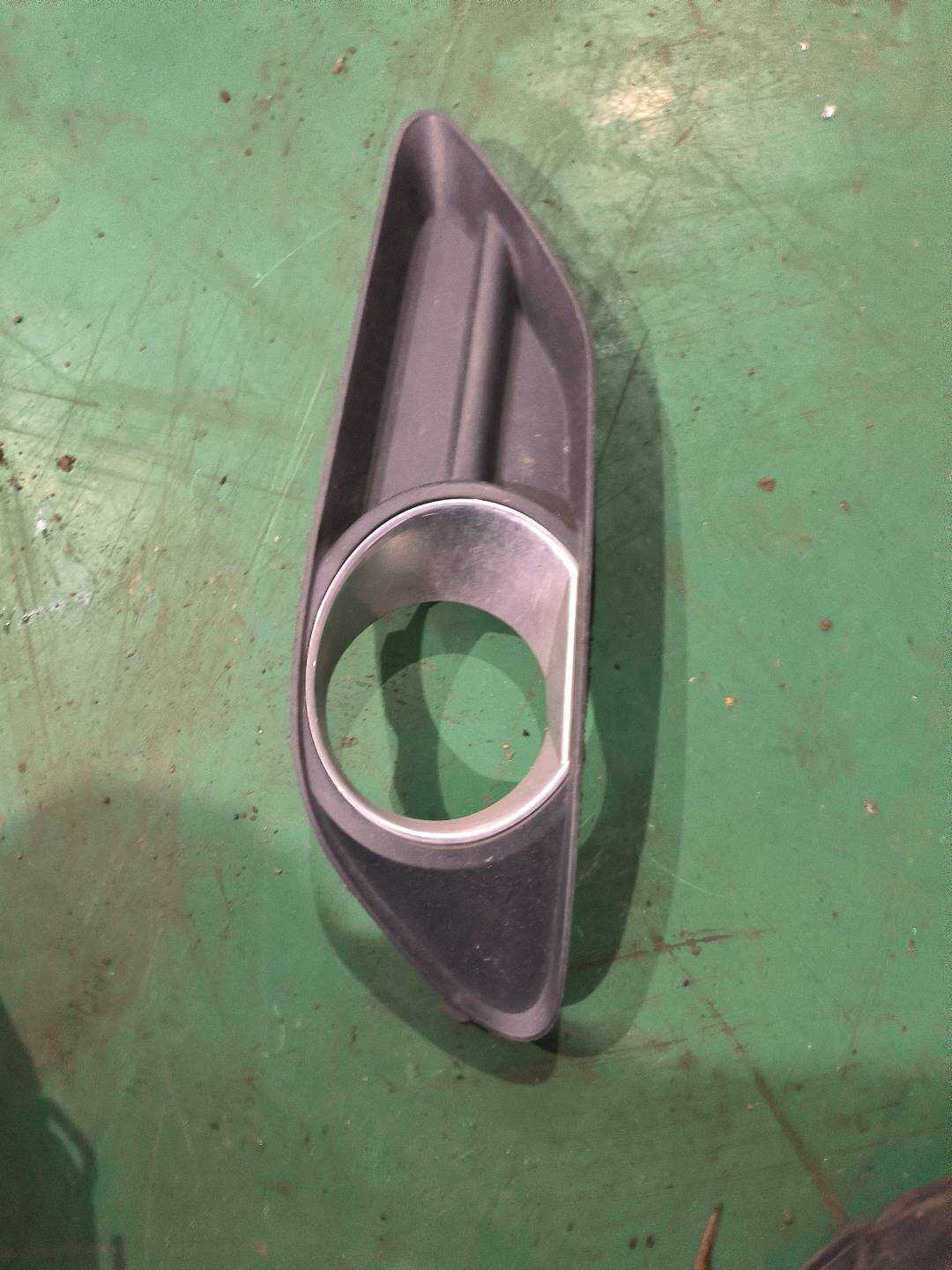 5204006020 Front Fog Light Cover, Left