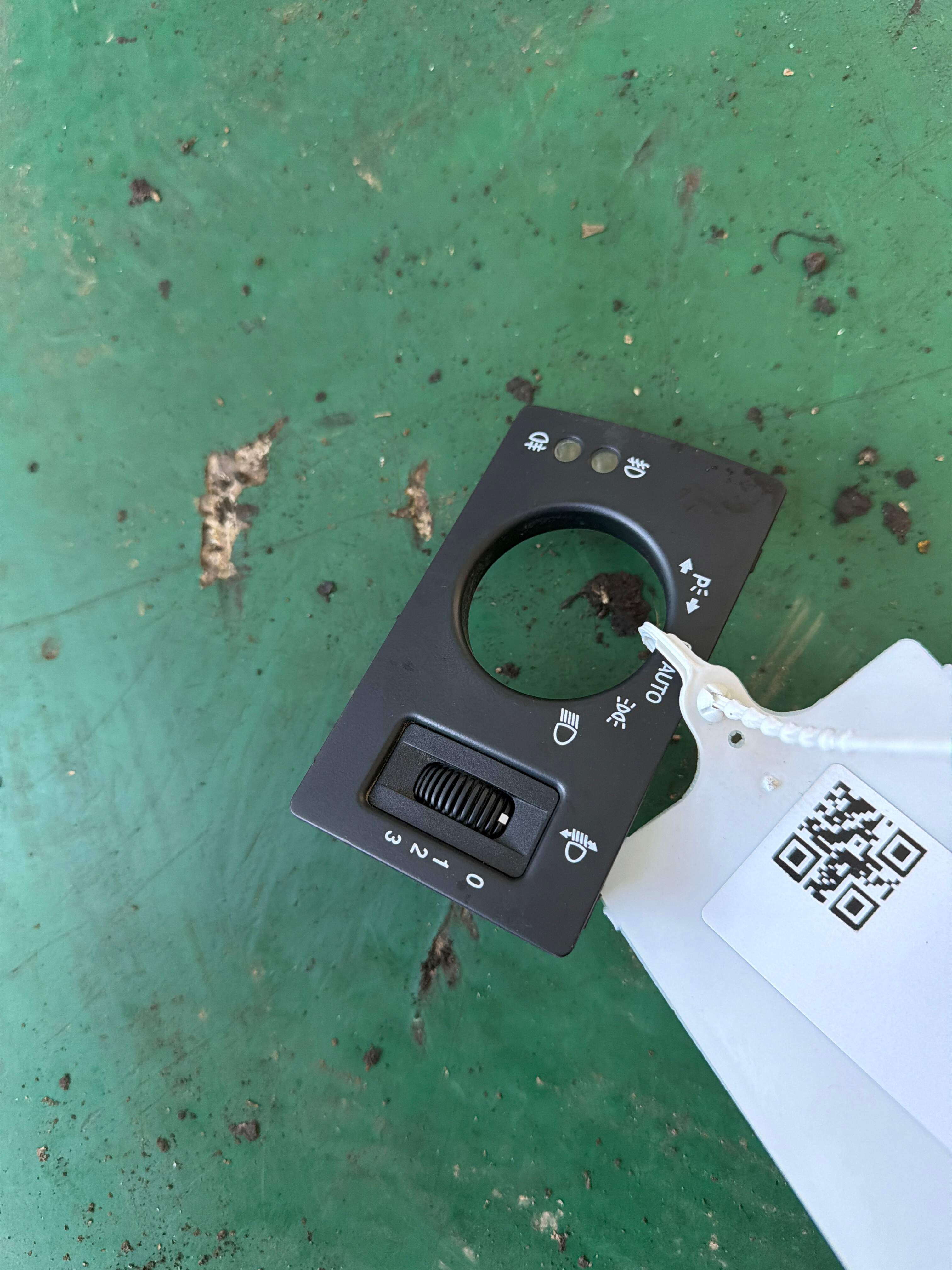 A1696802365 Light Switch Trim