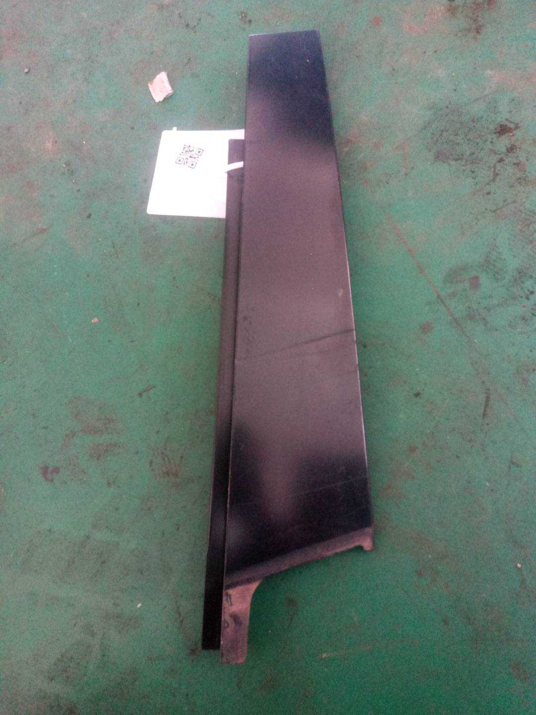 22899751 Front Door Window Frame Outer Trim, Rear Left