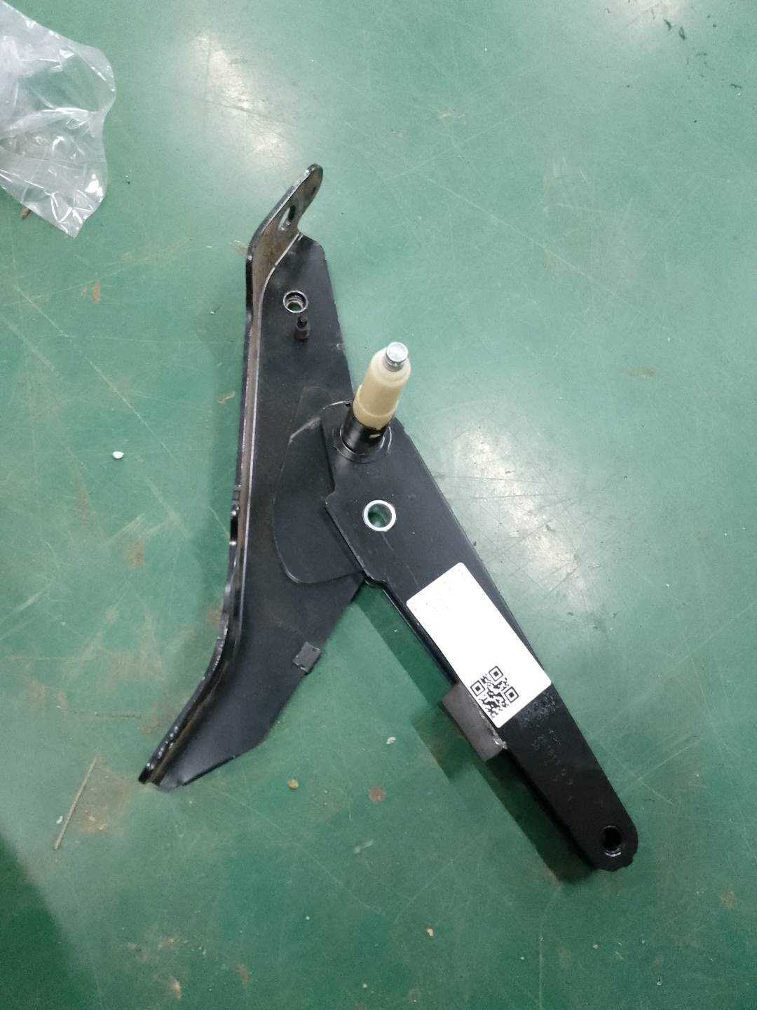 A1649200187 靠背调节装置