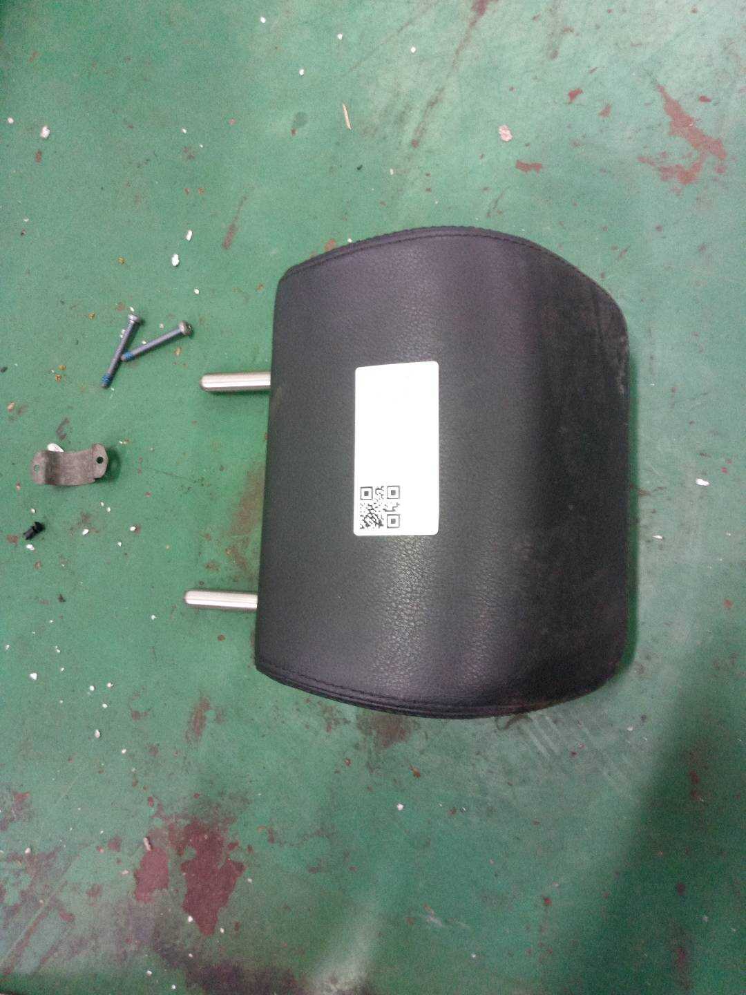 1K6885901P Rear Seat Headrest, Right