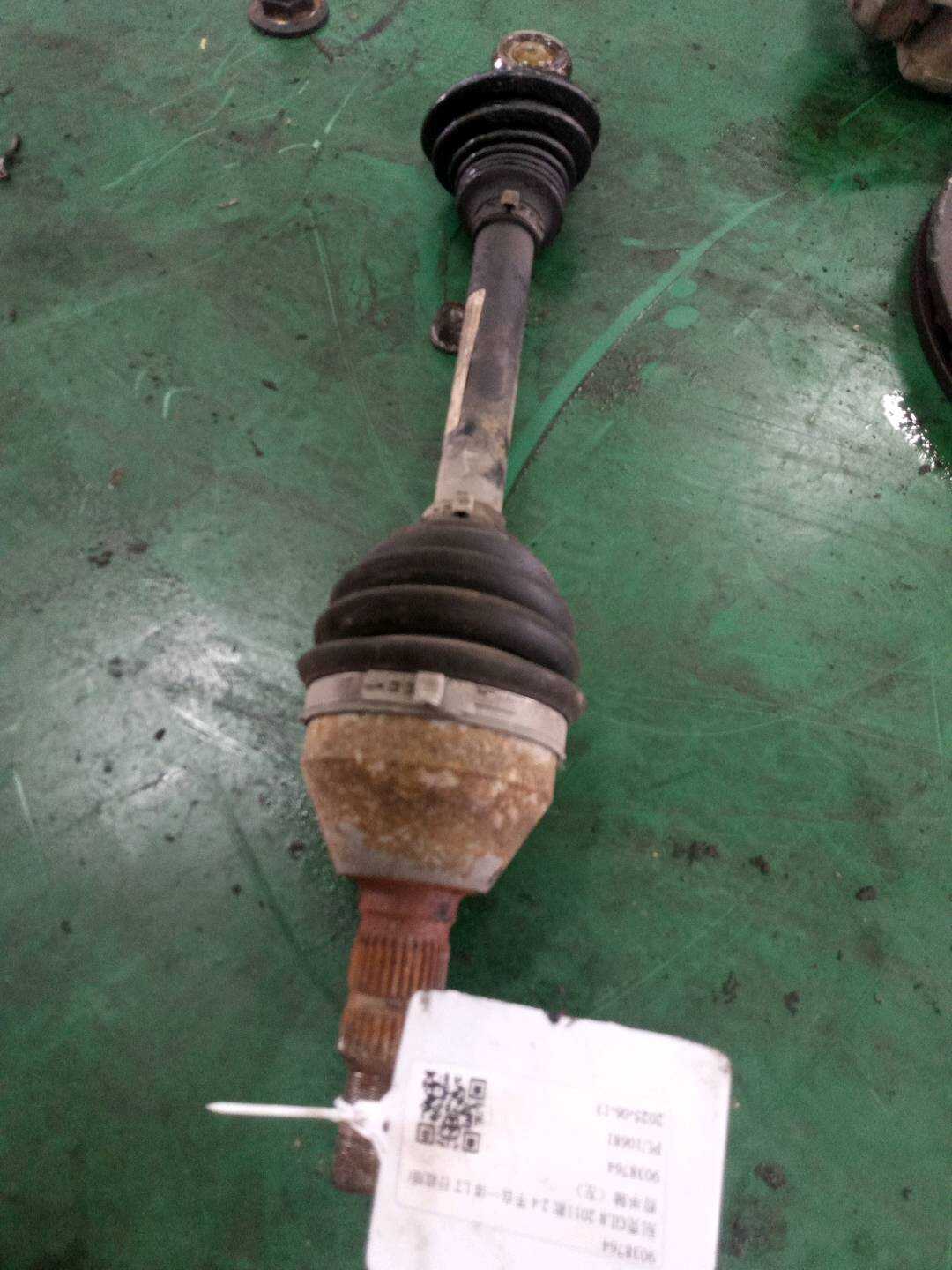 9038764 Front Axle Shaft, Left