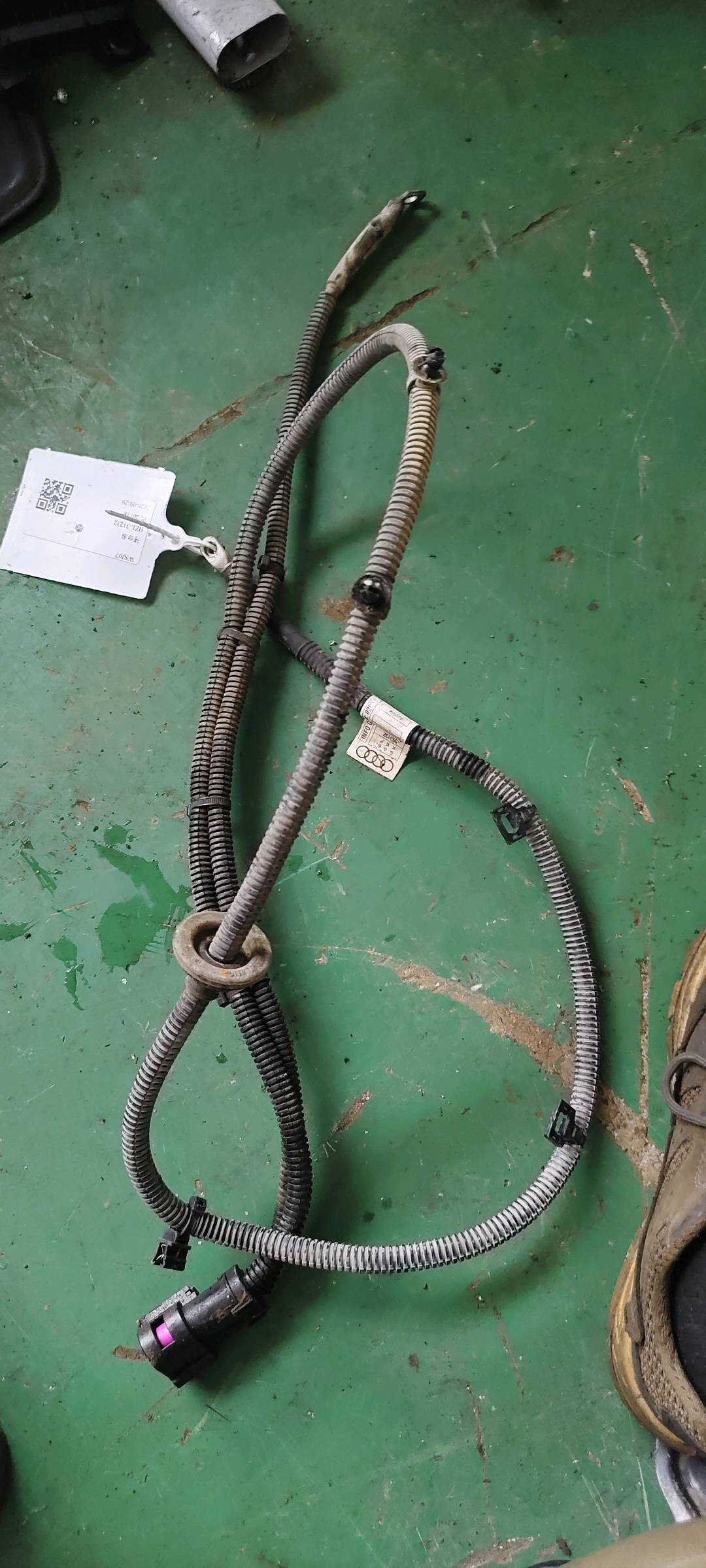 L8R1971111 方向机线束