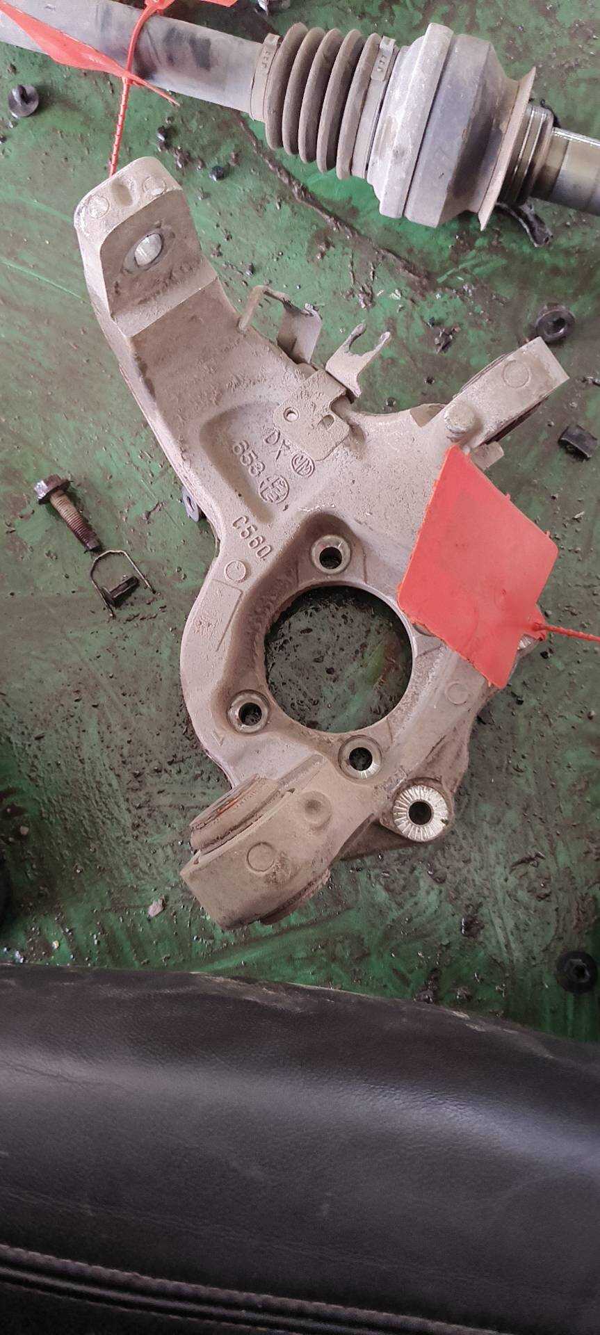 50535702 Rear Right Steering Knuckle