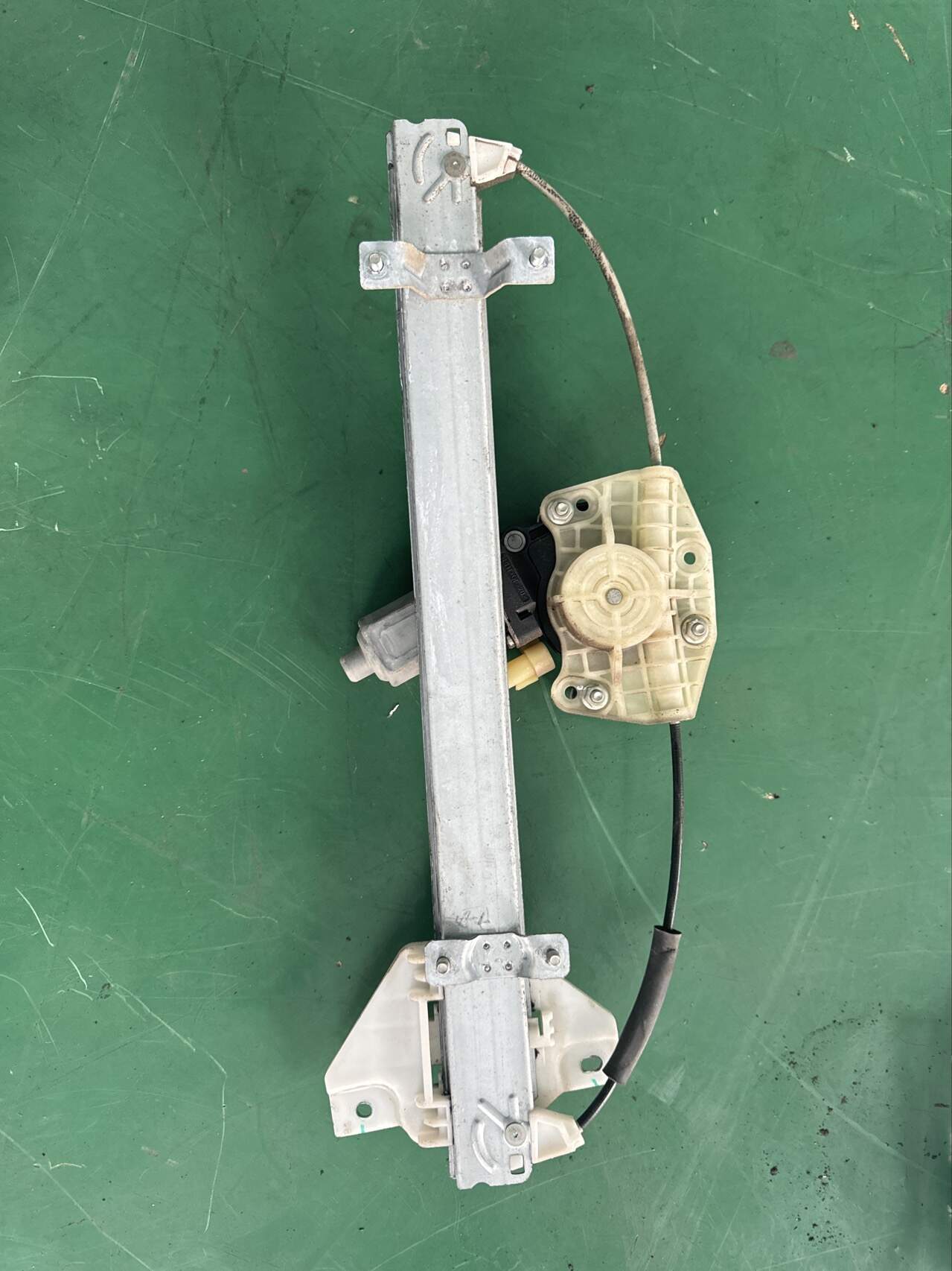 834024T000 后门玻璃升降器总成（右）