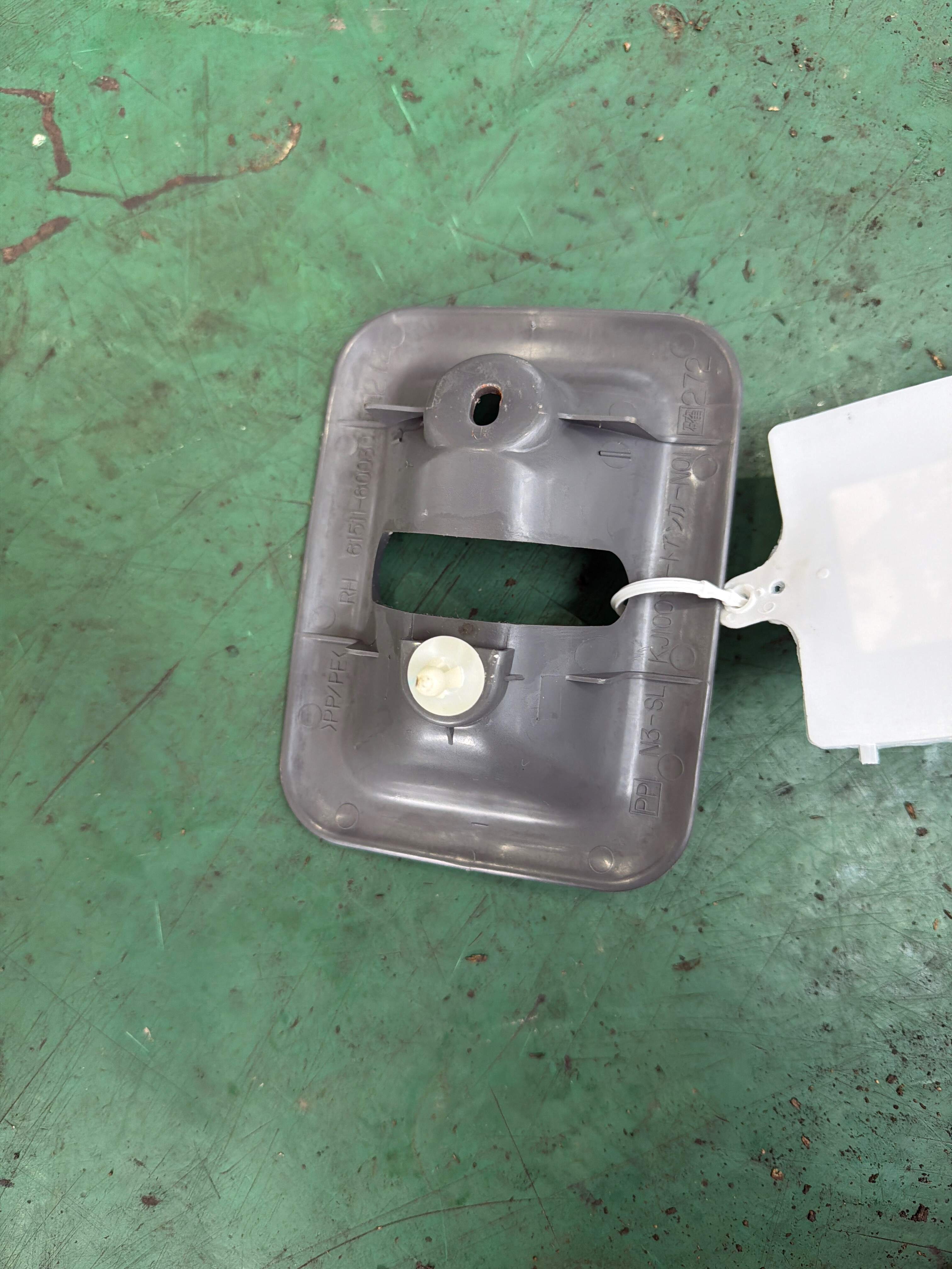 6151160030B0 1号座椅锚定器纵梁
