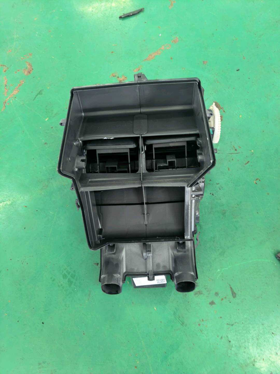 13351393 Evaporator Housing