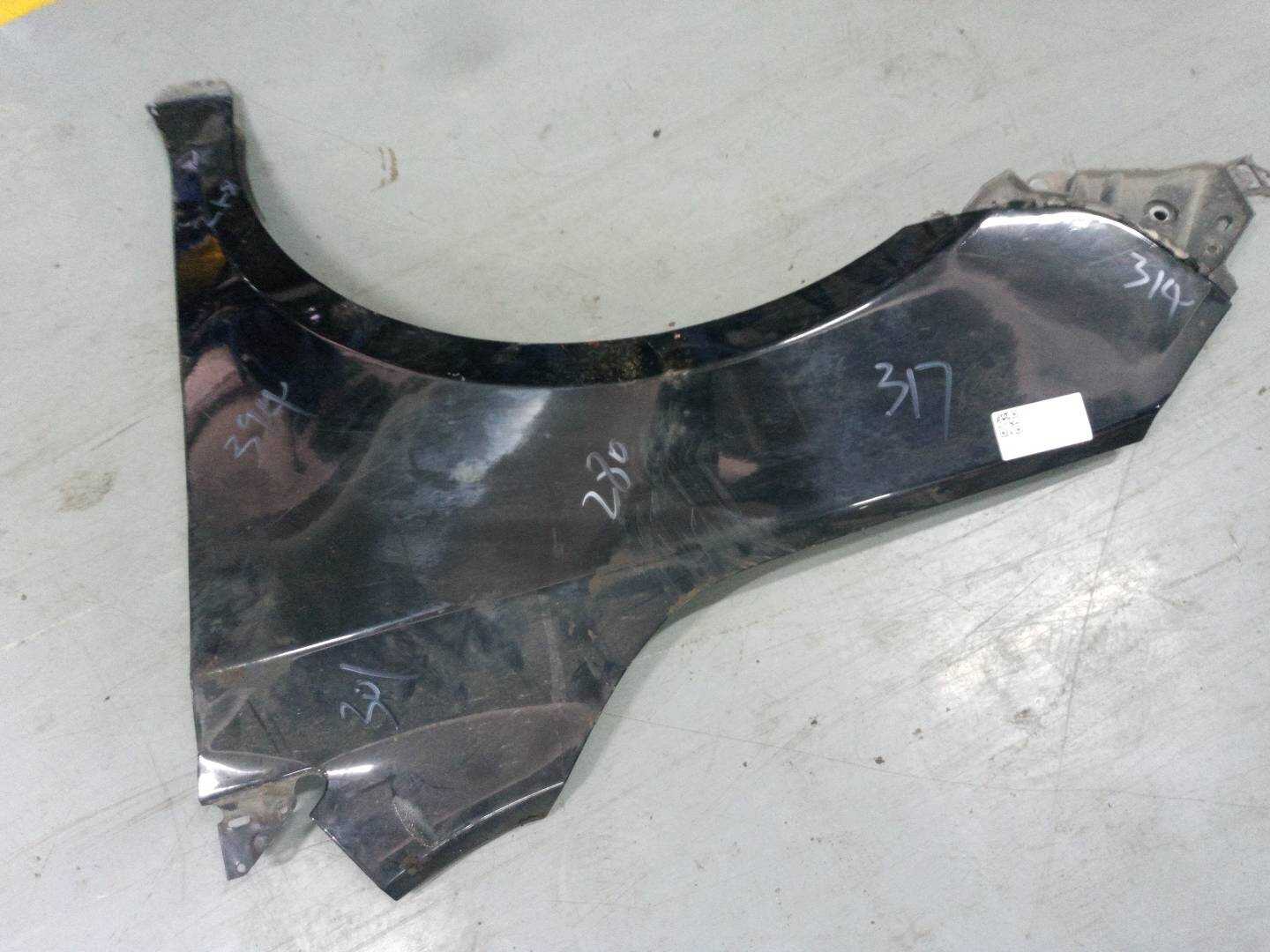 20896235 Front Fender, Left