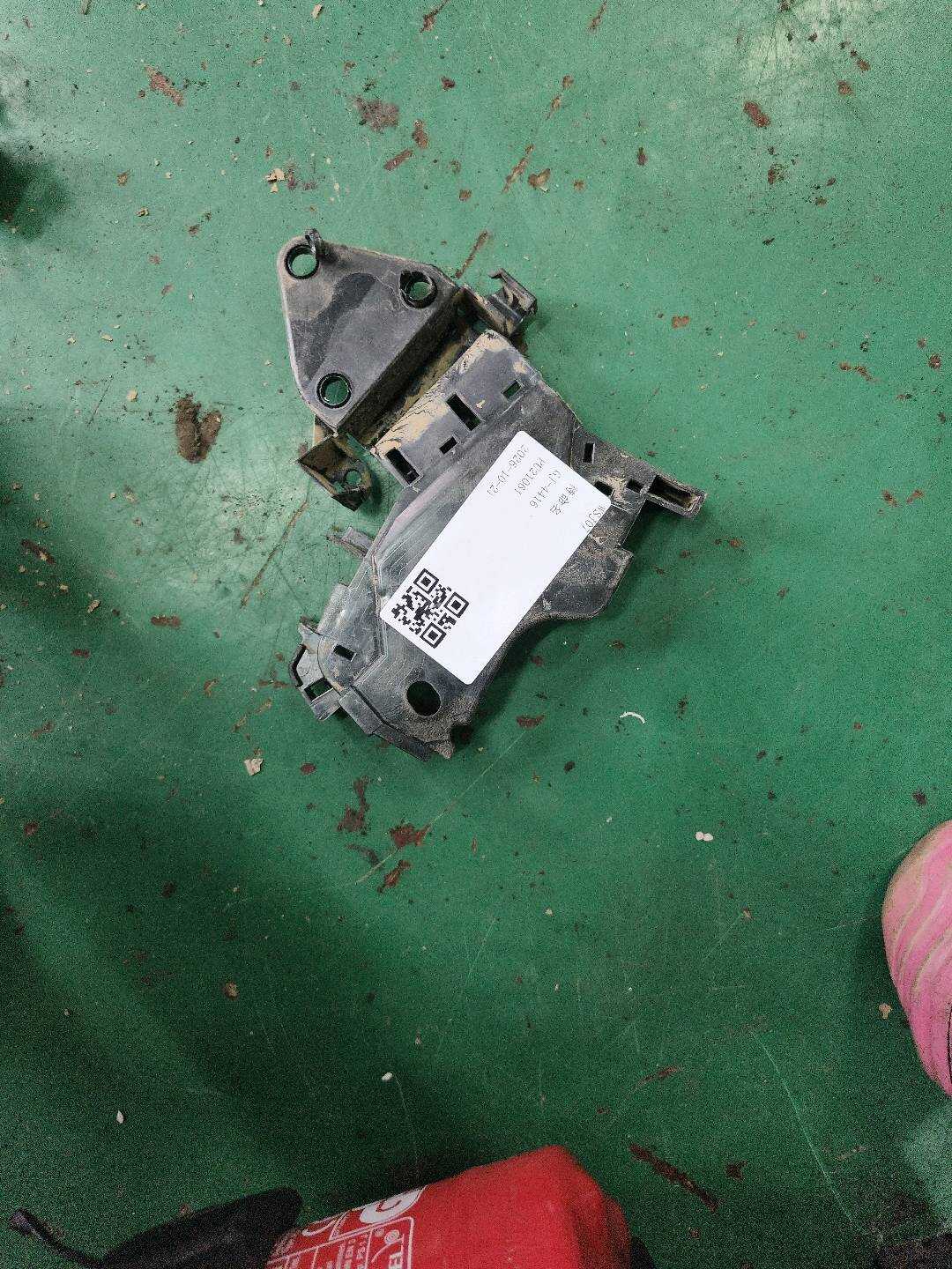 A2047331708 Rear Door Lock Panel, Left