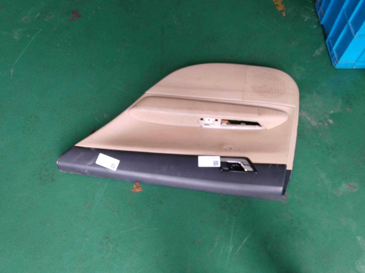 6920520210C0 后门内拉手(右)