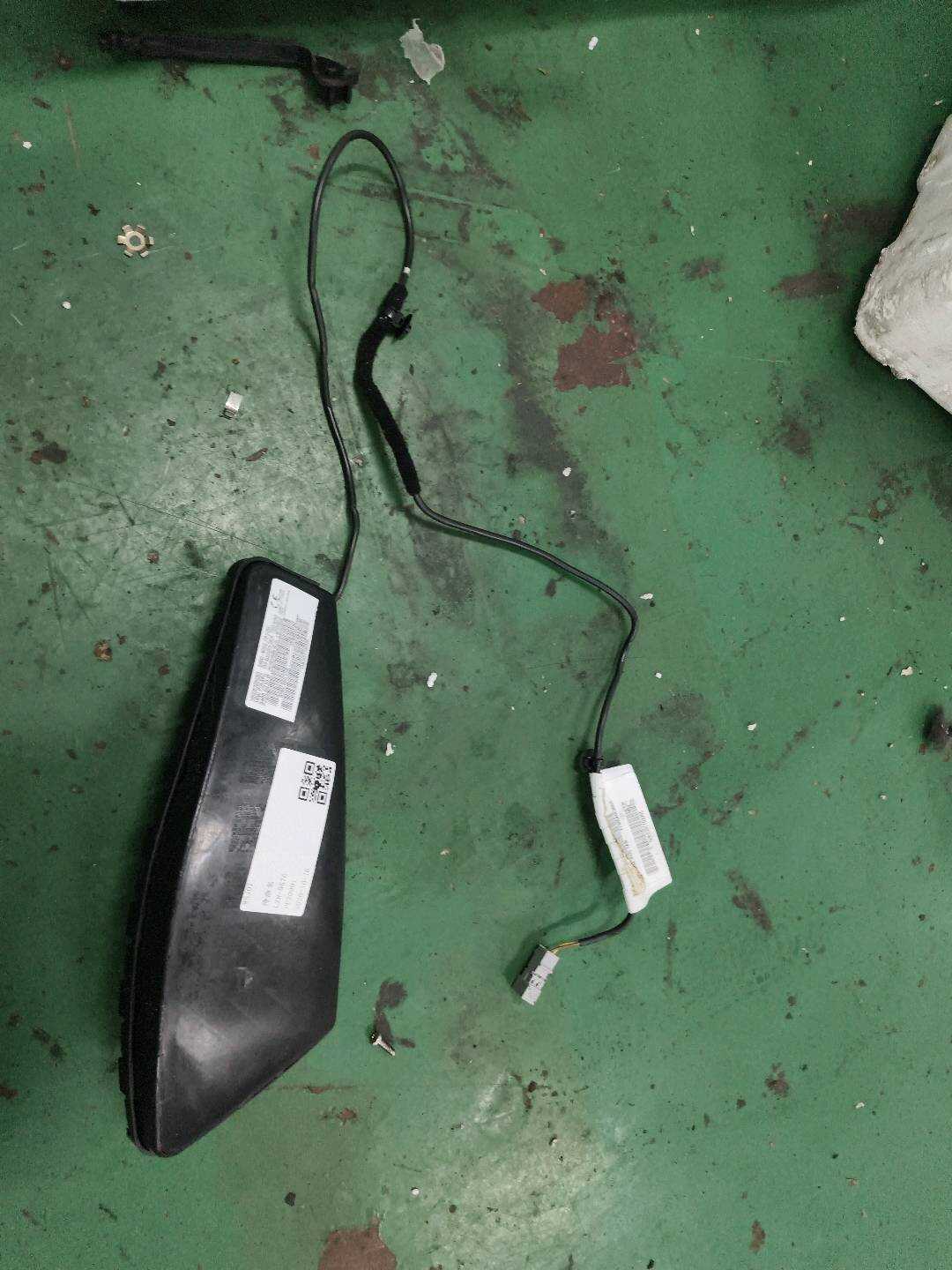 52109802663 Front Seat Side Airbag, Left