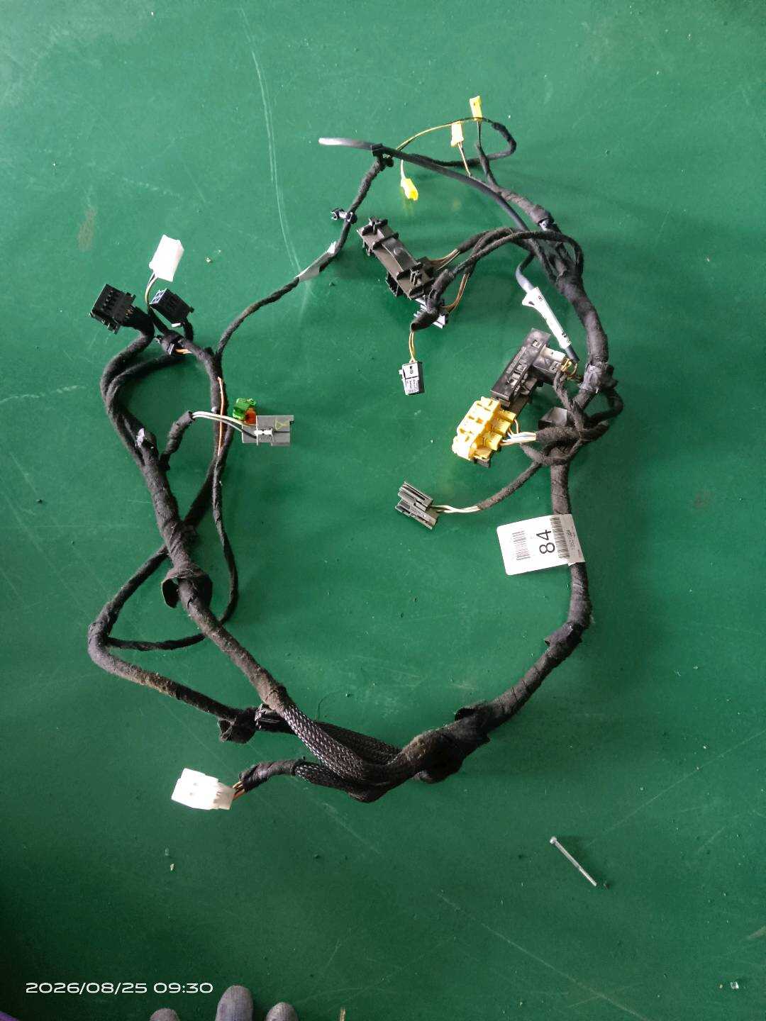 L8UD971366K 座椅底架线束