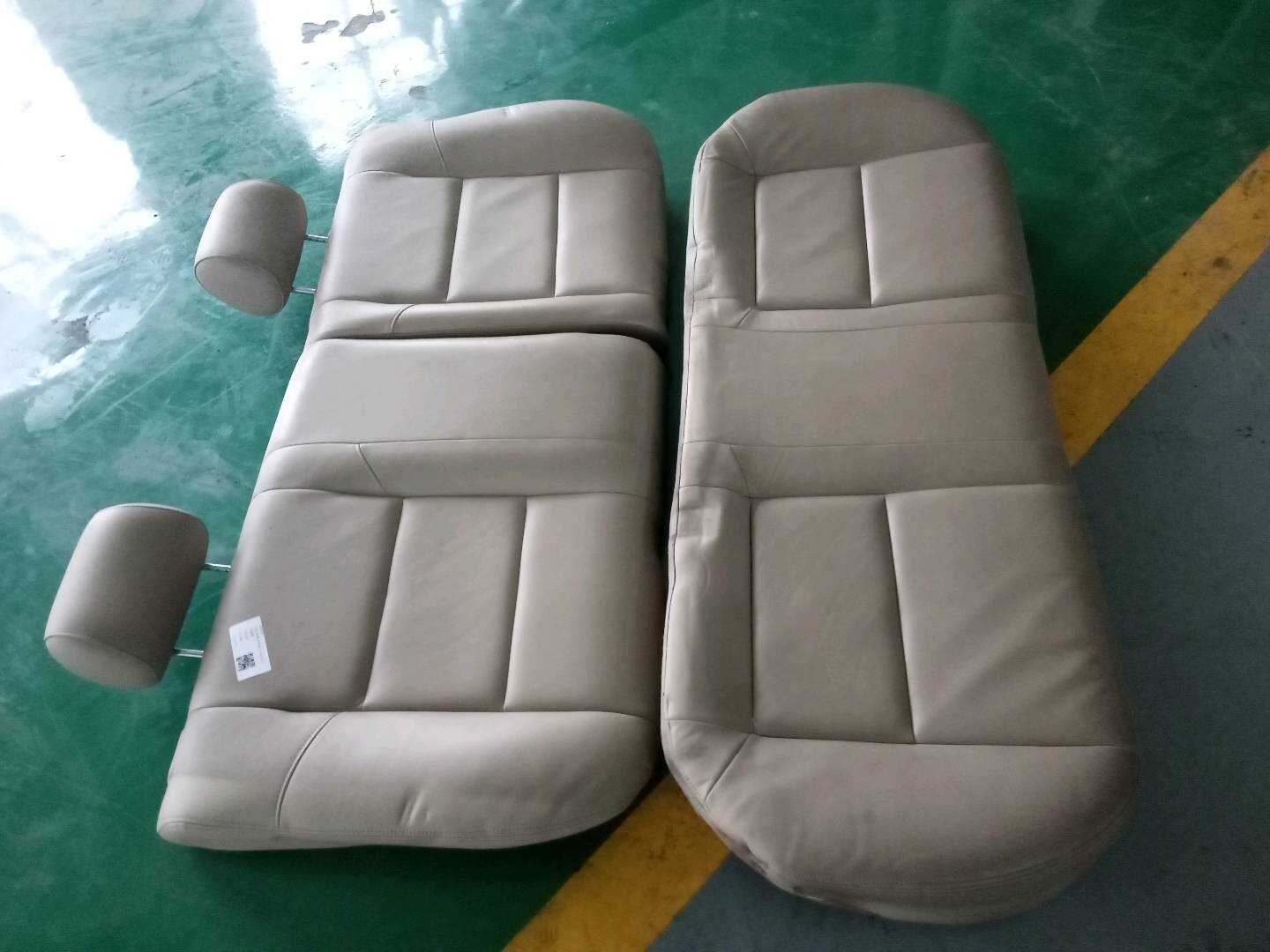 9005385 Rear Seat Assembly