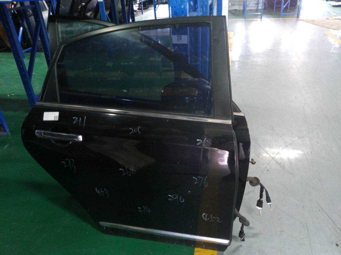 82100EW830 后门壳（右）