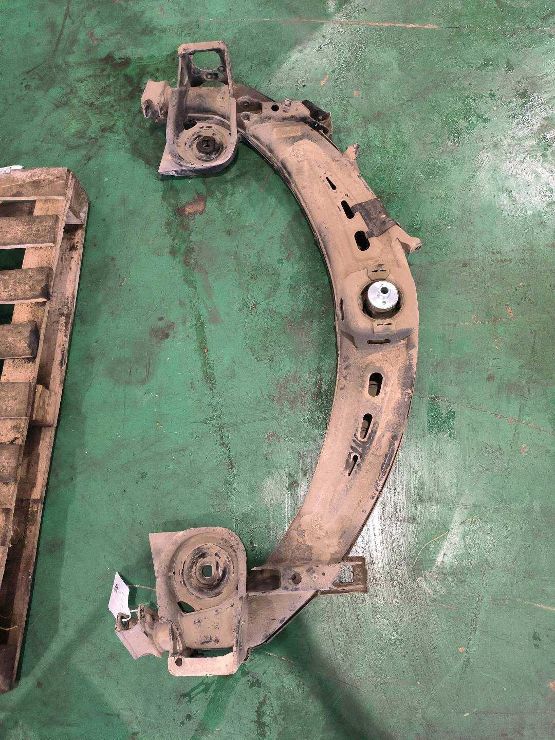 A1693500100 后桥壳