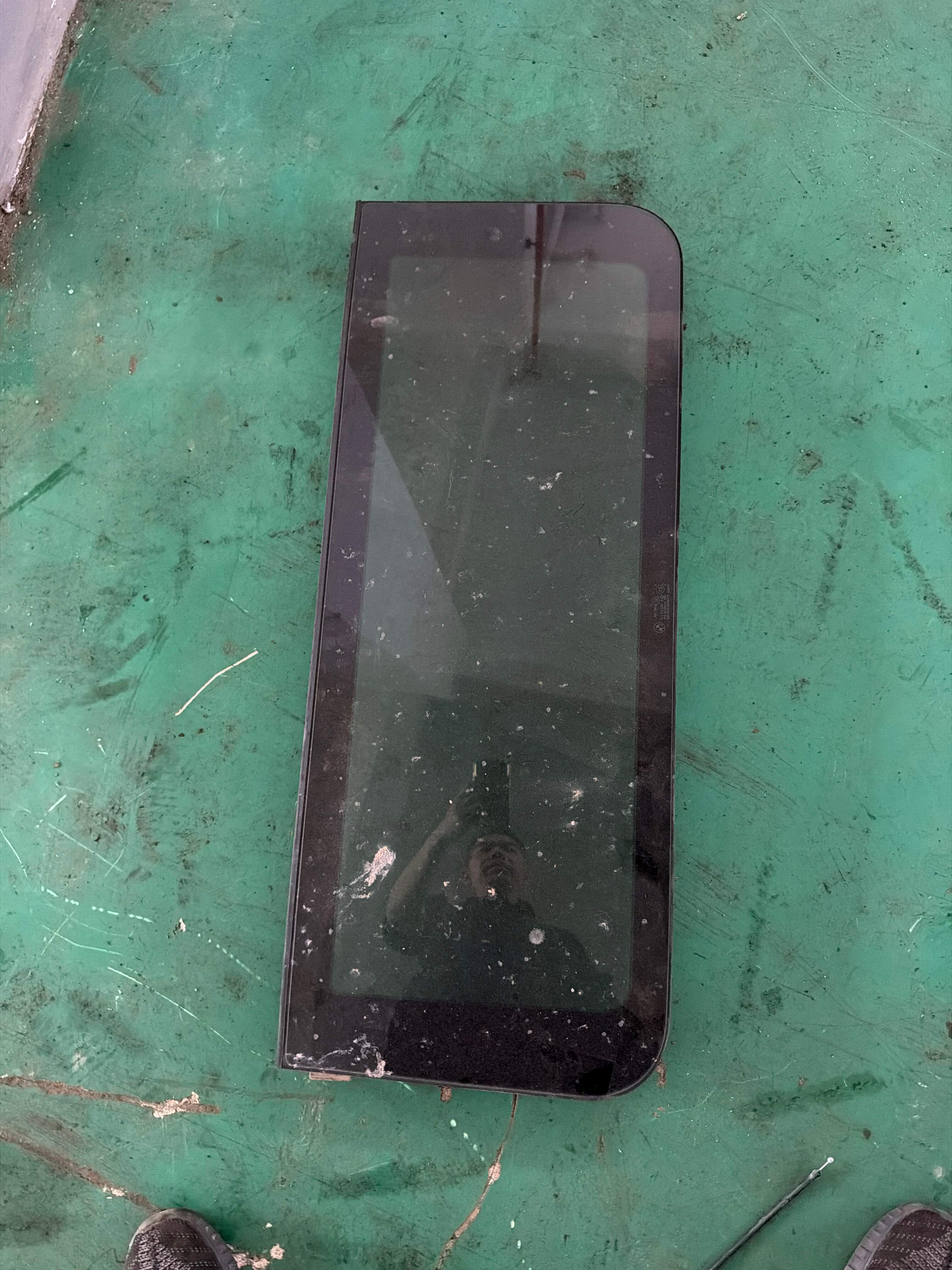 54107130540 天窗玻璃(后)