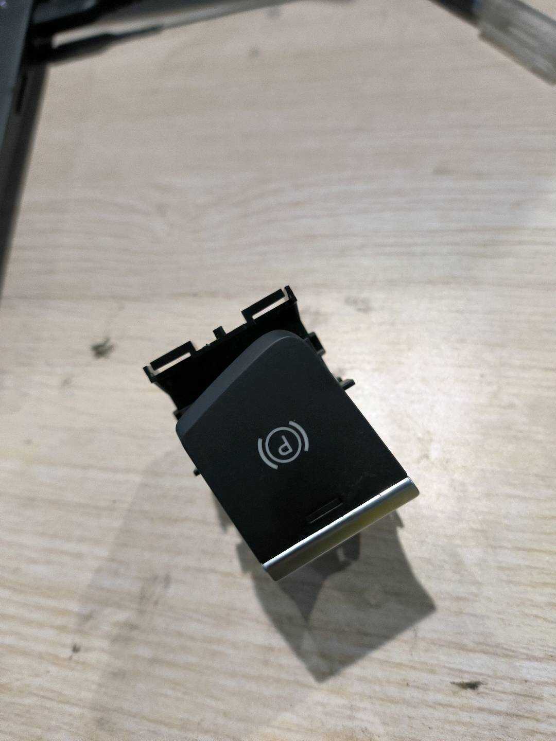 8W1927225D Electronic Parking Brake Switch