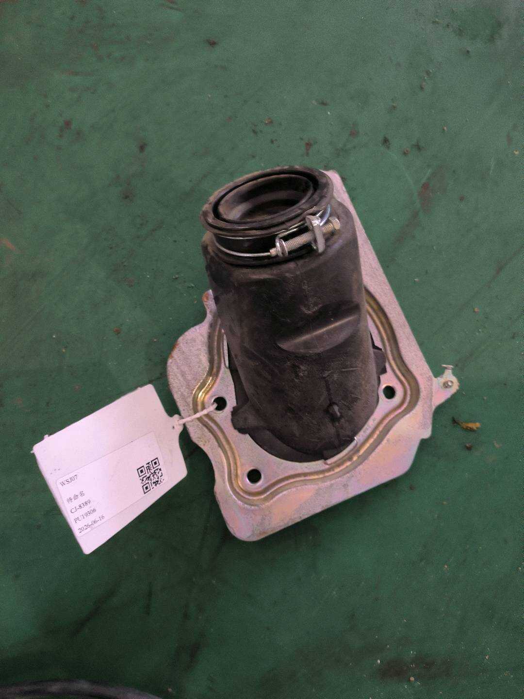 489502V70A 转向管柱防尘罩