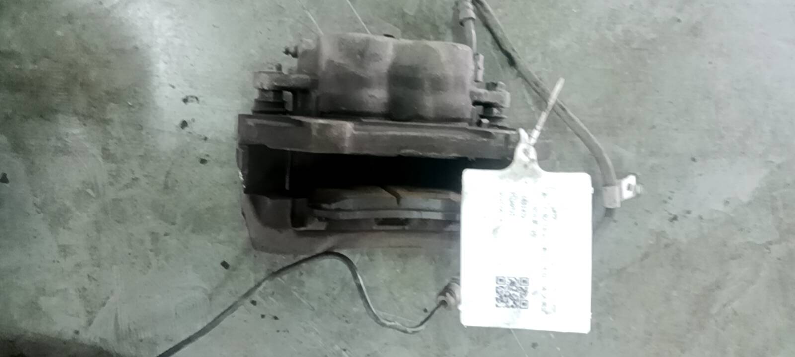 15851479 前制动分泵（右）