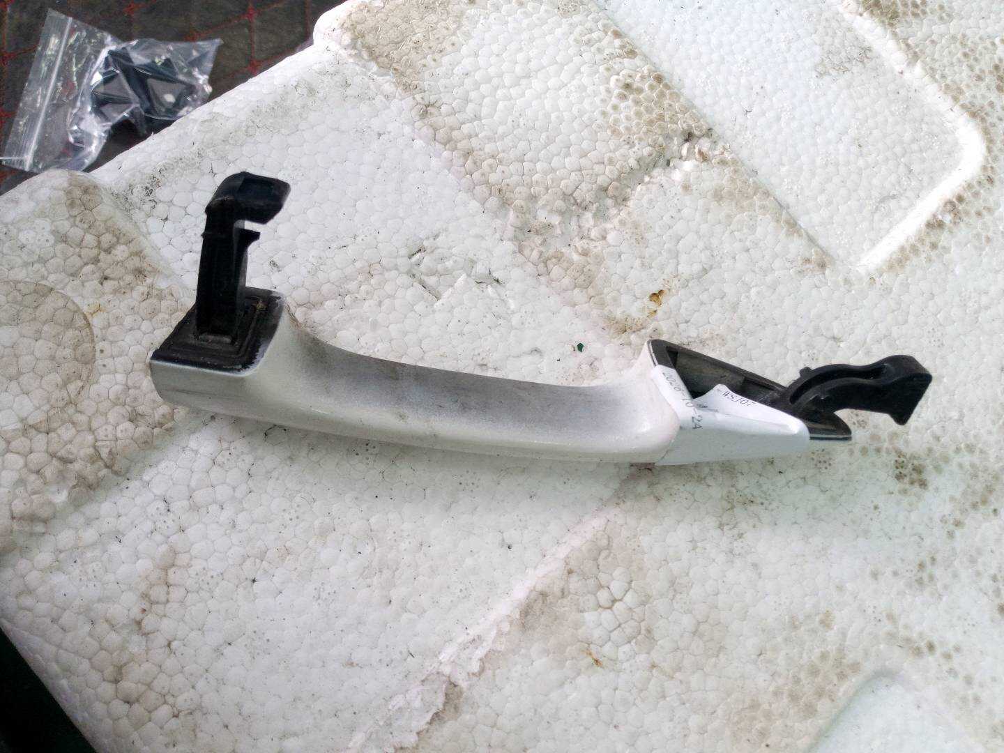 826614X00000 Front Door Outer Handle, Right