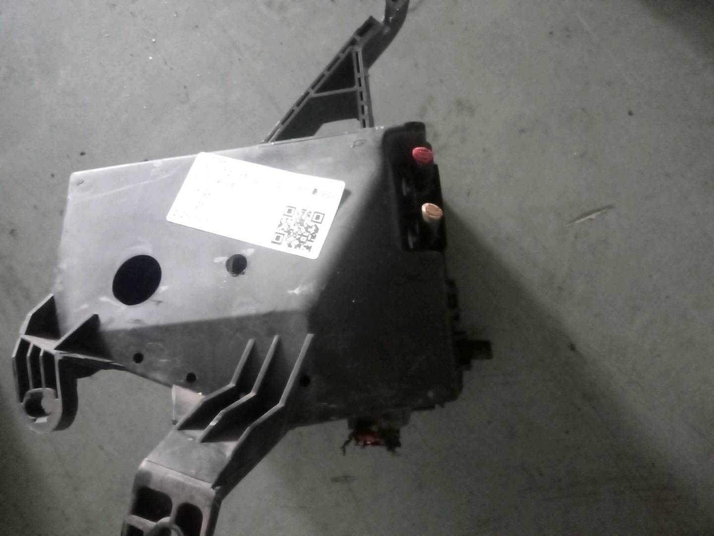 1018024110 Engine Fuse Box
