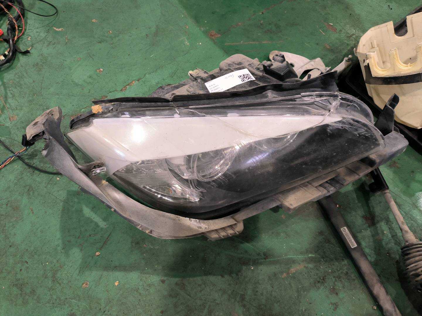 63112993492 前大灯半总成（右）