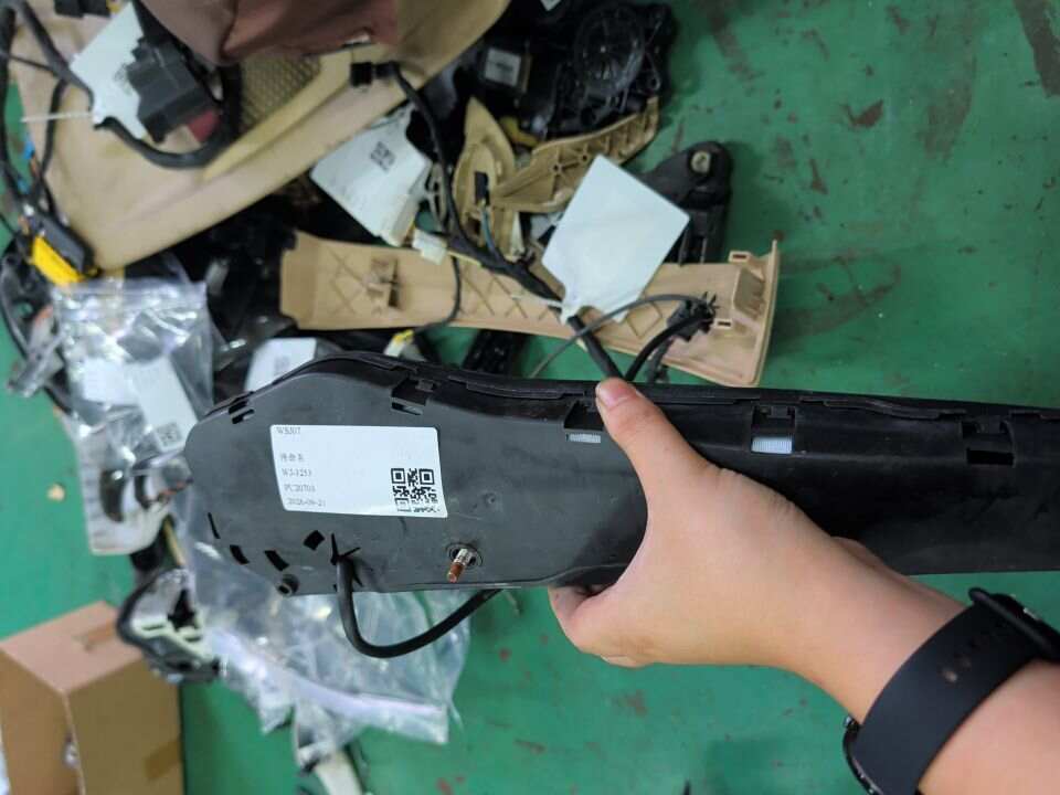 72127160192 右前侧安全气囊