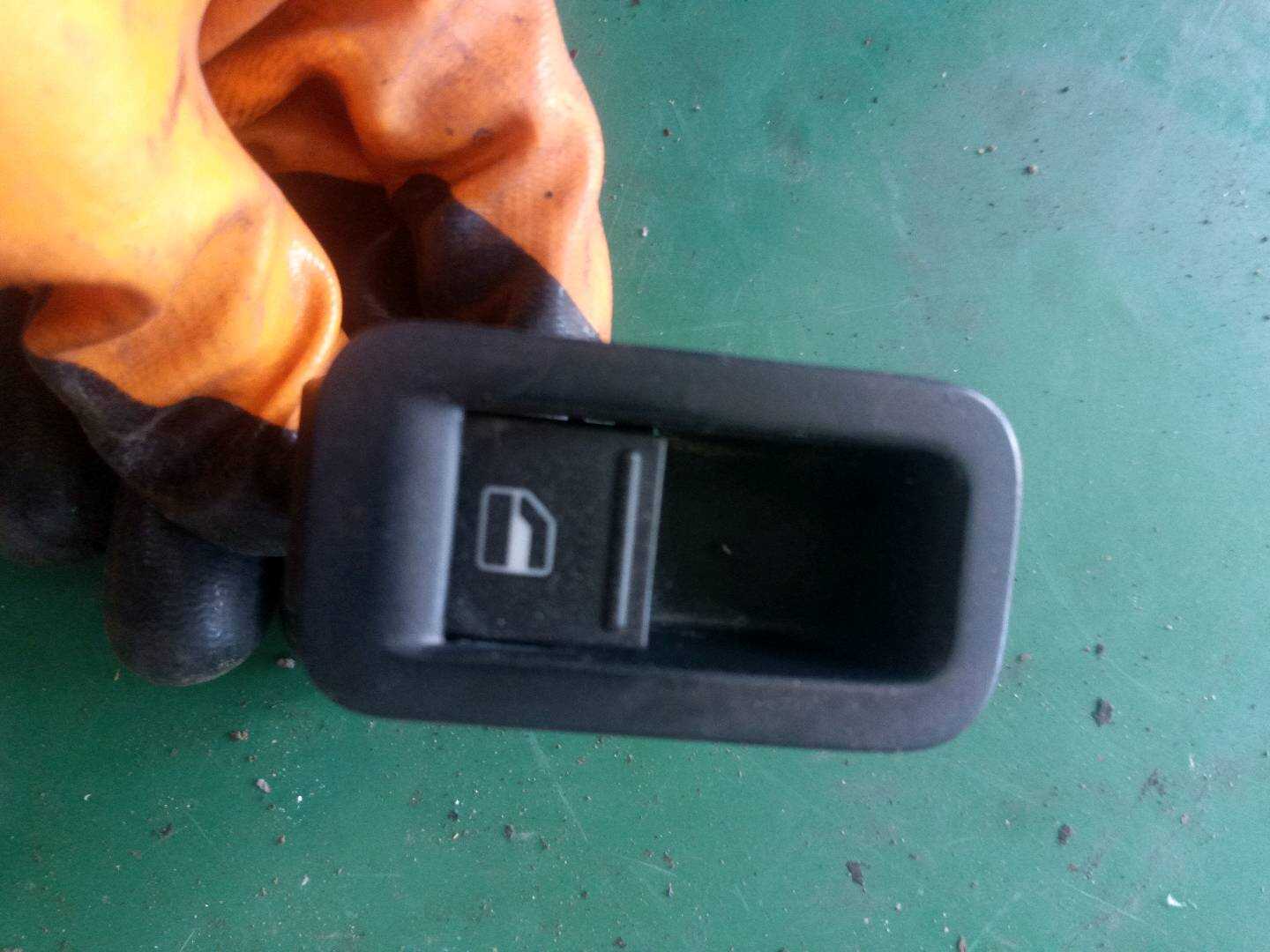 6RD959856B1QB Front Door Window Switch, Right