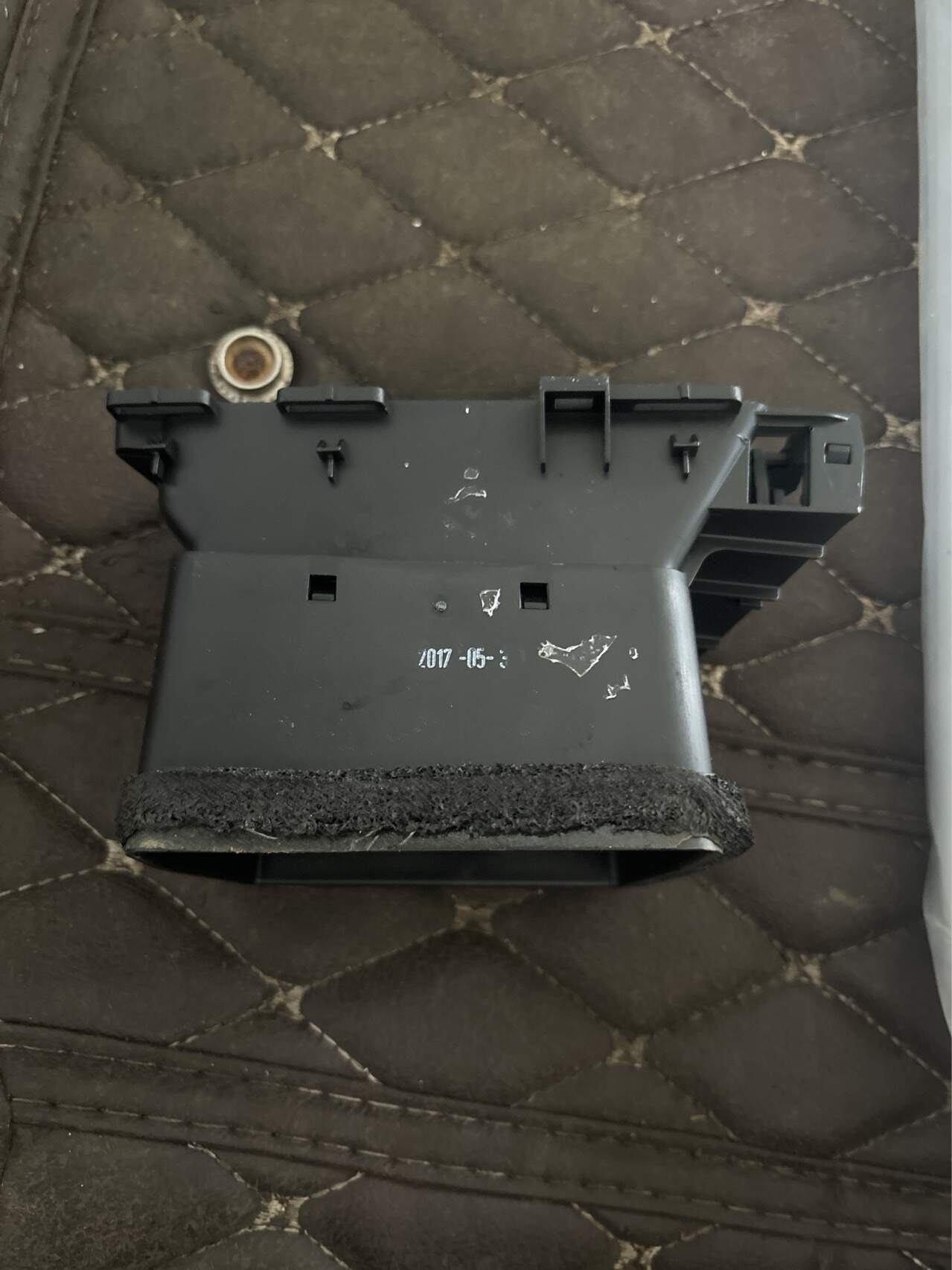 84095201 Dashboard Vent, Left