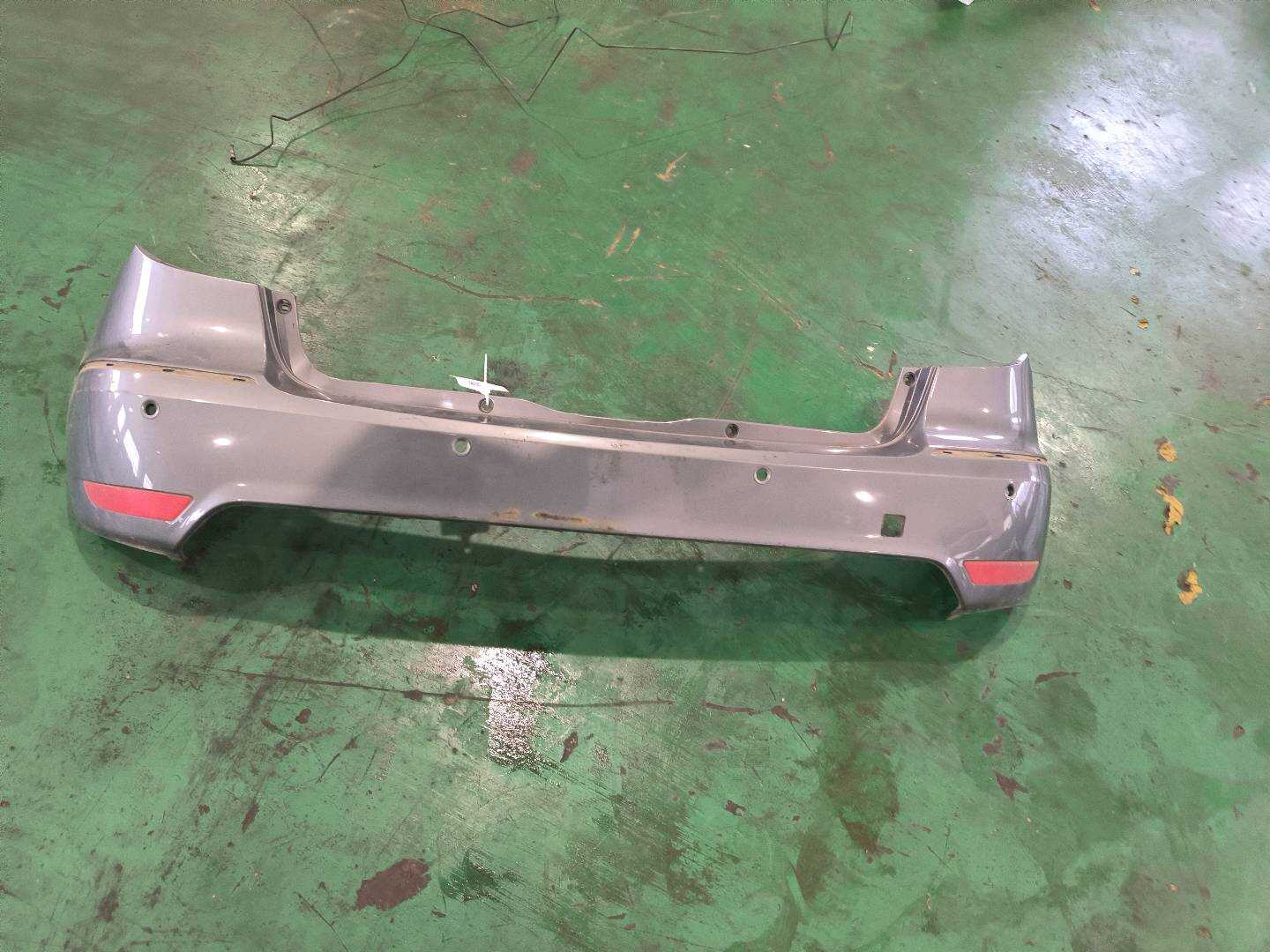 A1698857425 后保险杠皮