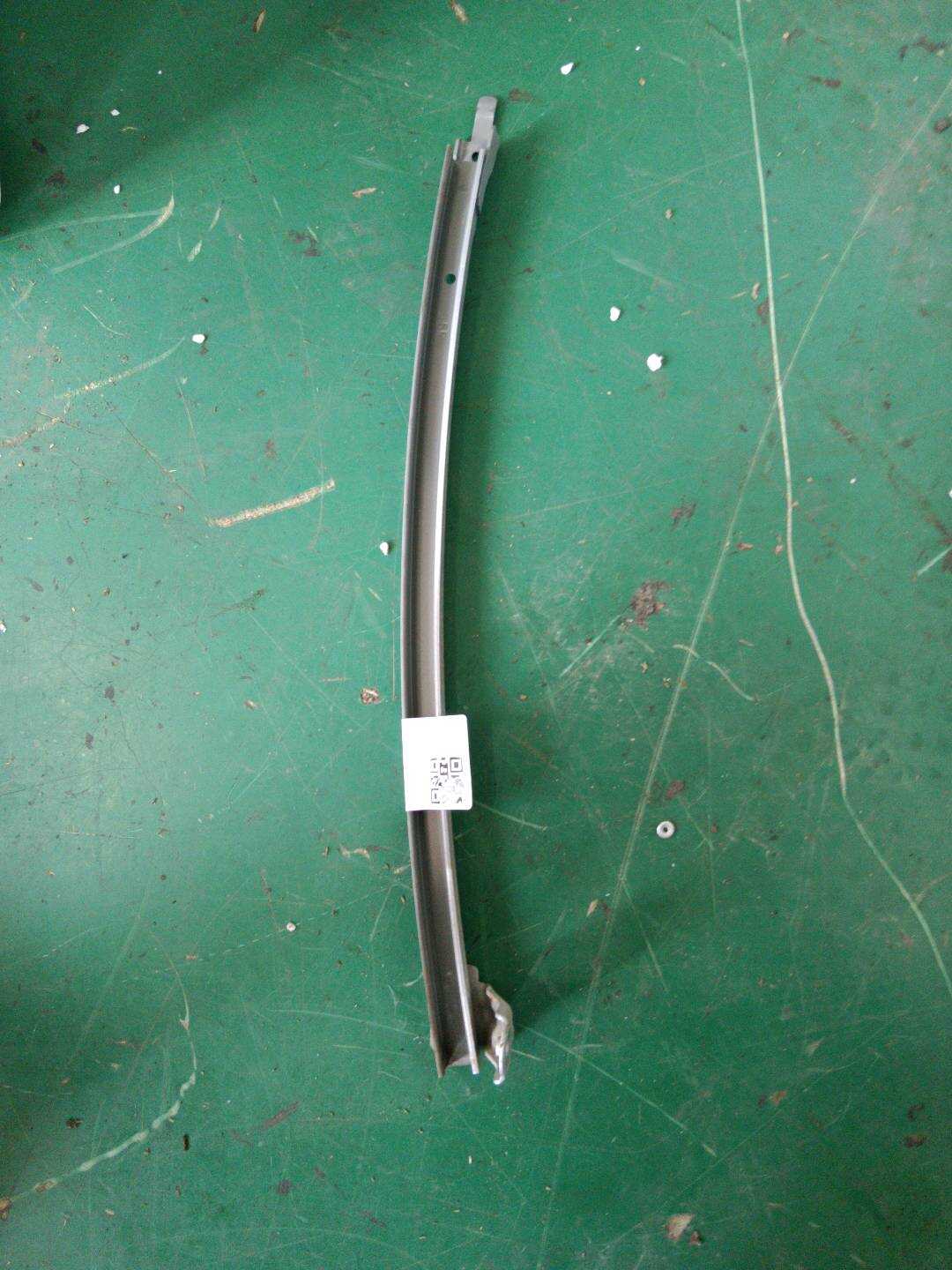 674010D030 Front Door Window Guide Rail, Front Right