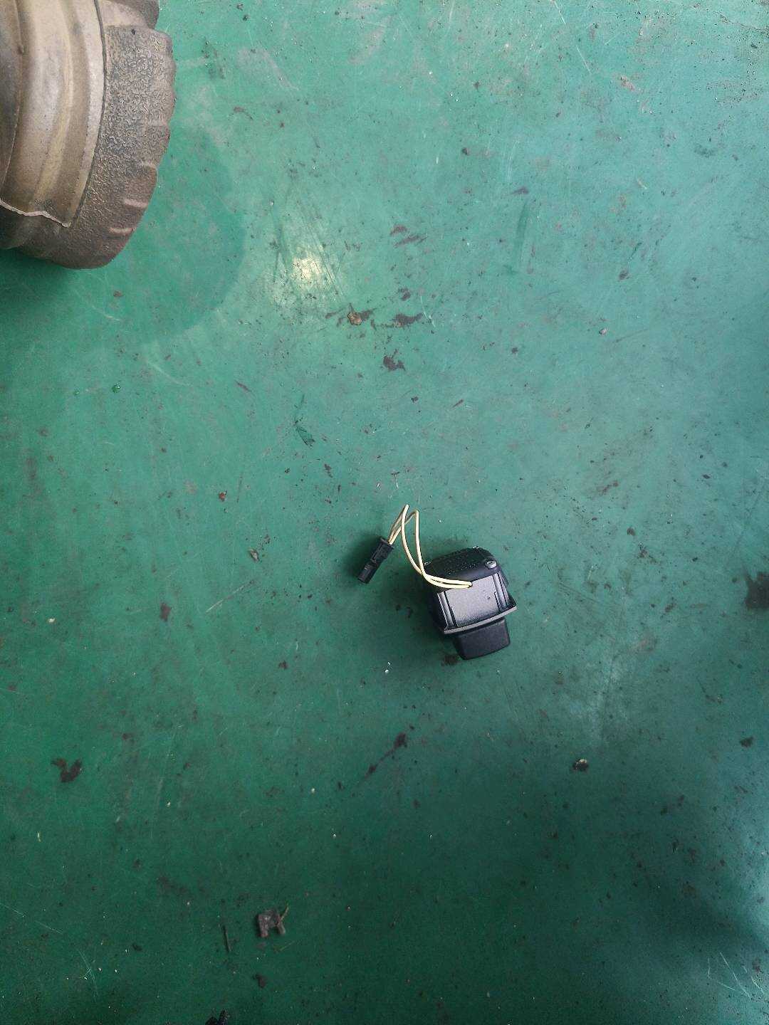 61316911535 转向管柱位置调整开关