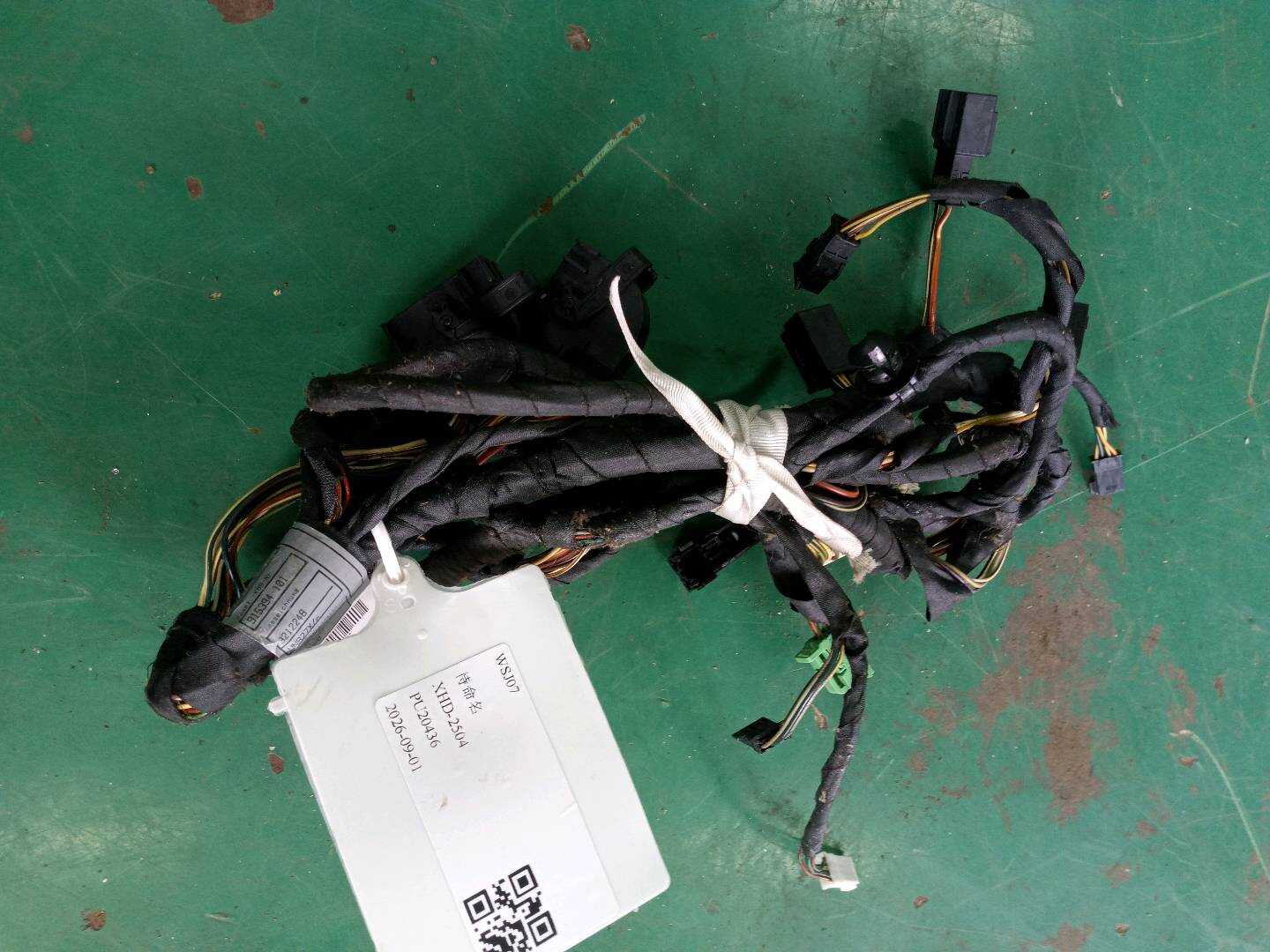61129212247 后排座椅加热器线束（左）