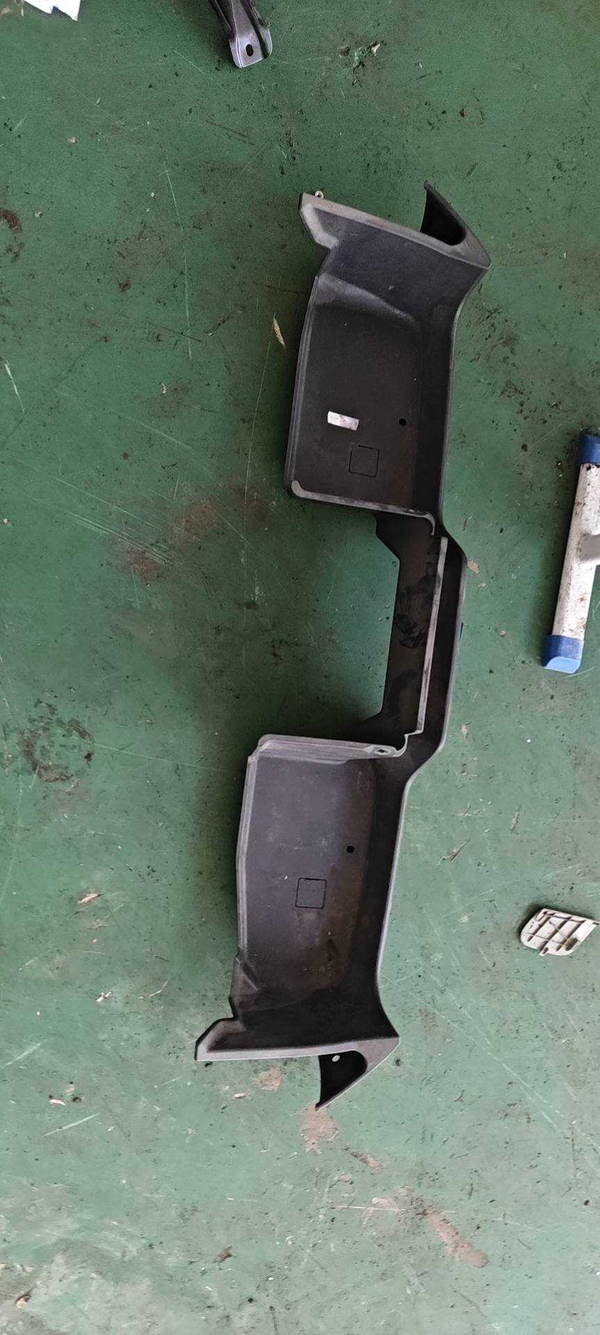 82395TM4H01ZB 后座椅下盖