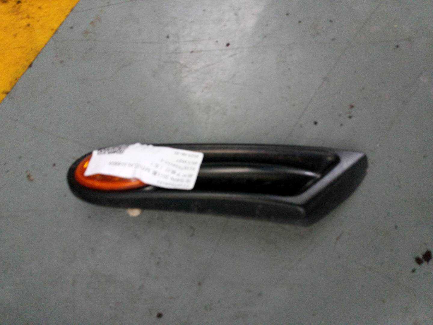 51167324151 前叶子板灯(左)