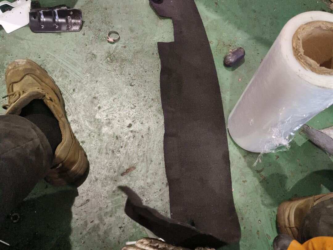 T4N3549 置物板架缝隙遮蔽饰件