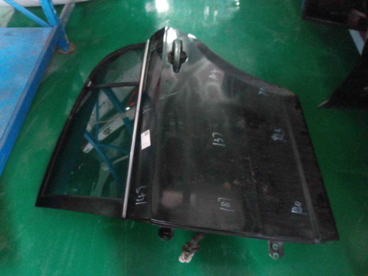 FC0173020 后门壳(左)