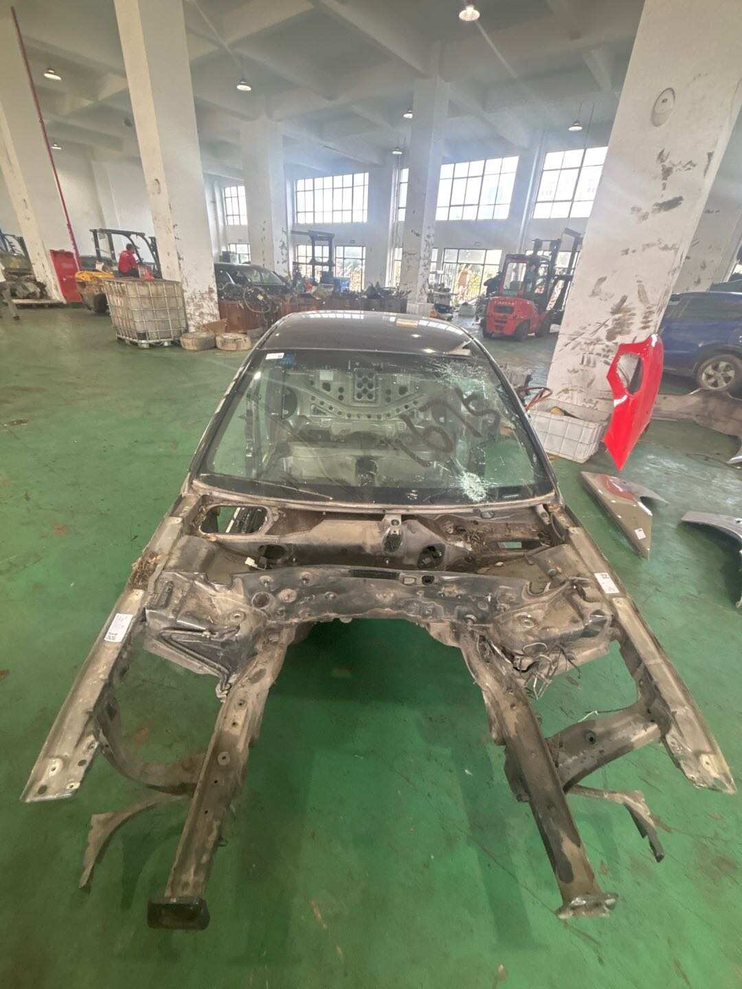 L4C5800401 车身总成(车壳)