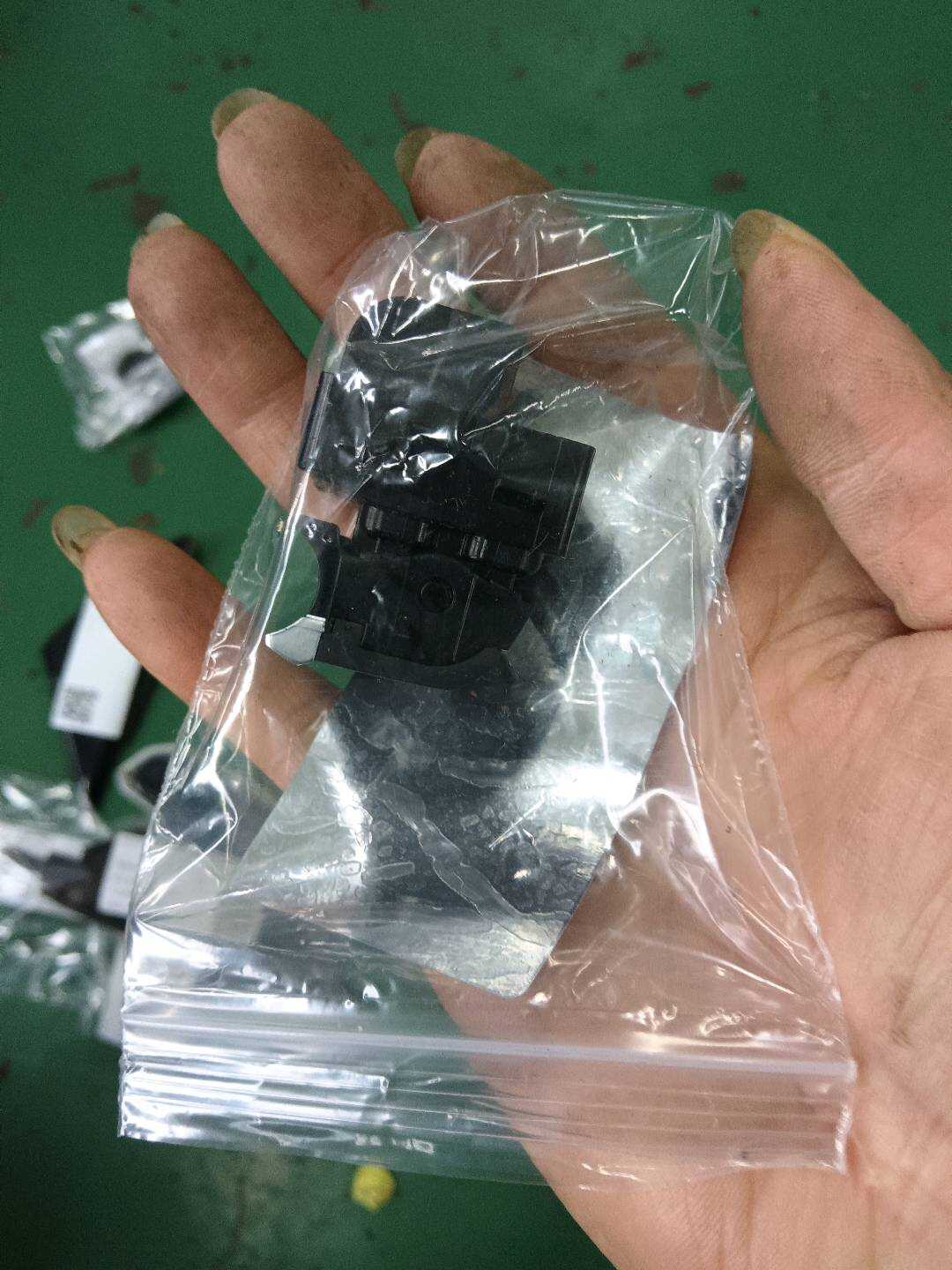 L8WD9598555PR Front Door Window Switch, Right