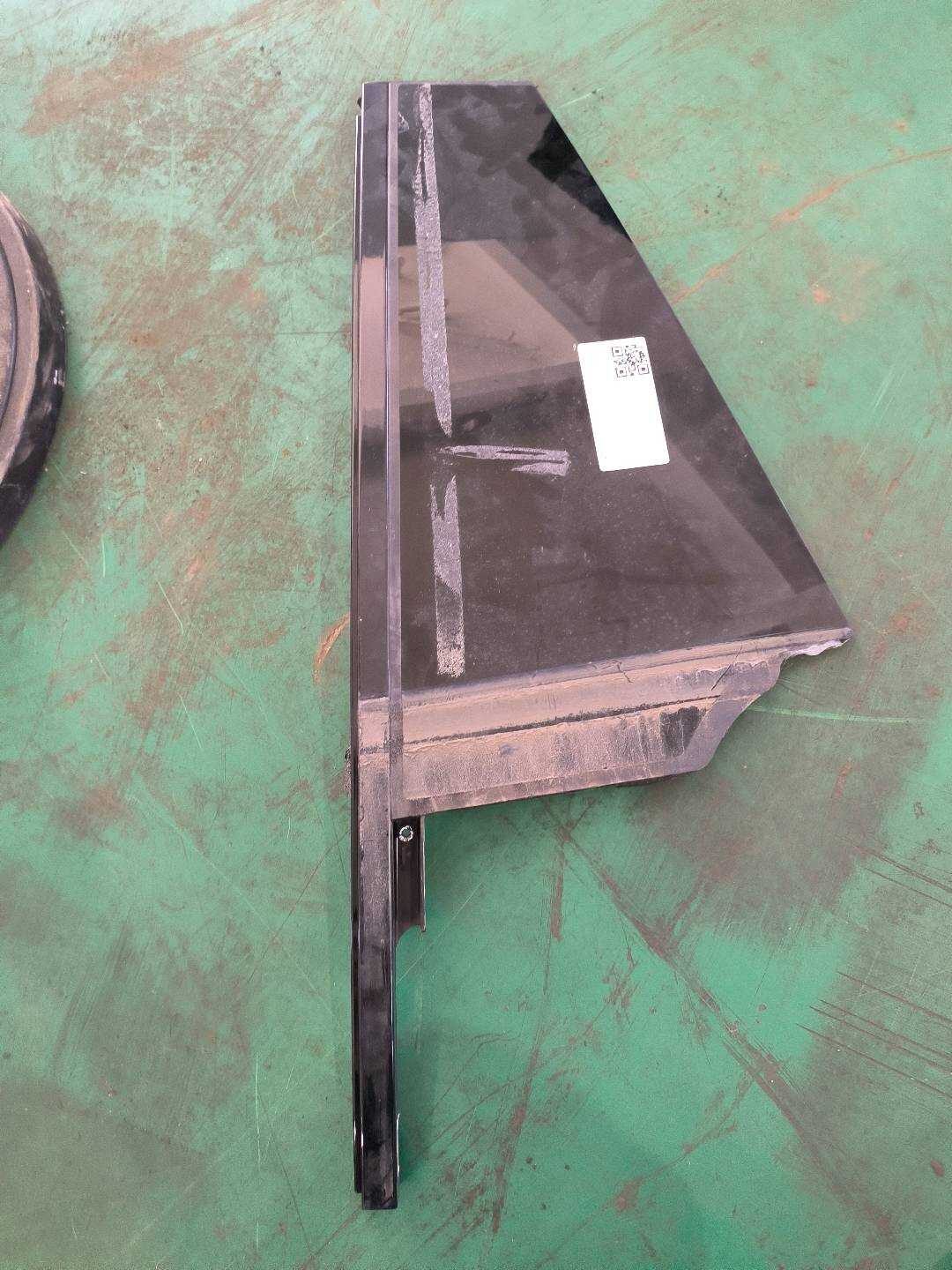 P0007969AE 后门角窗玻璃总成 - 左