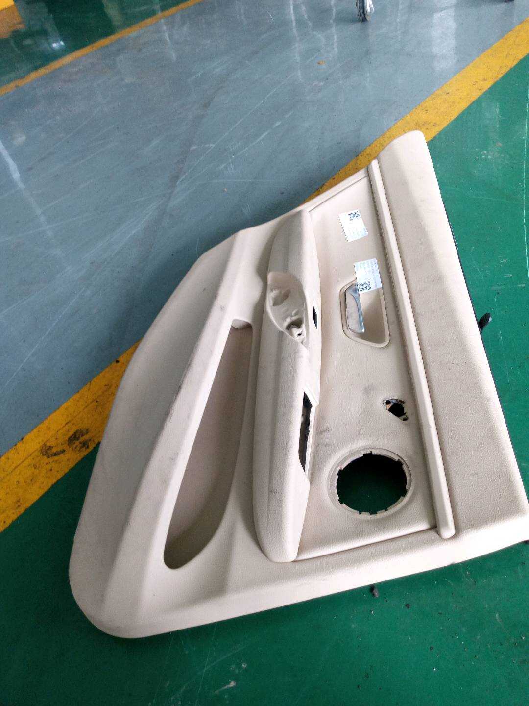 51427281191 后门内饰板(左)