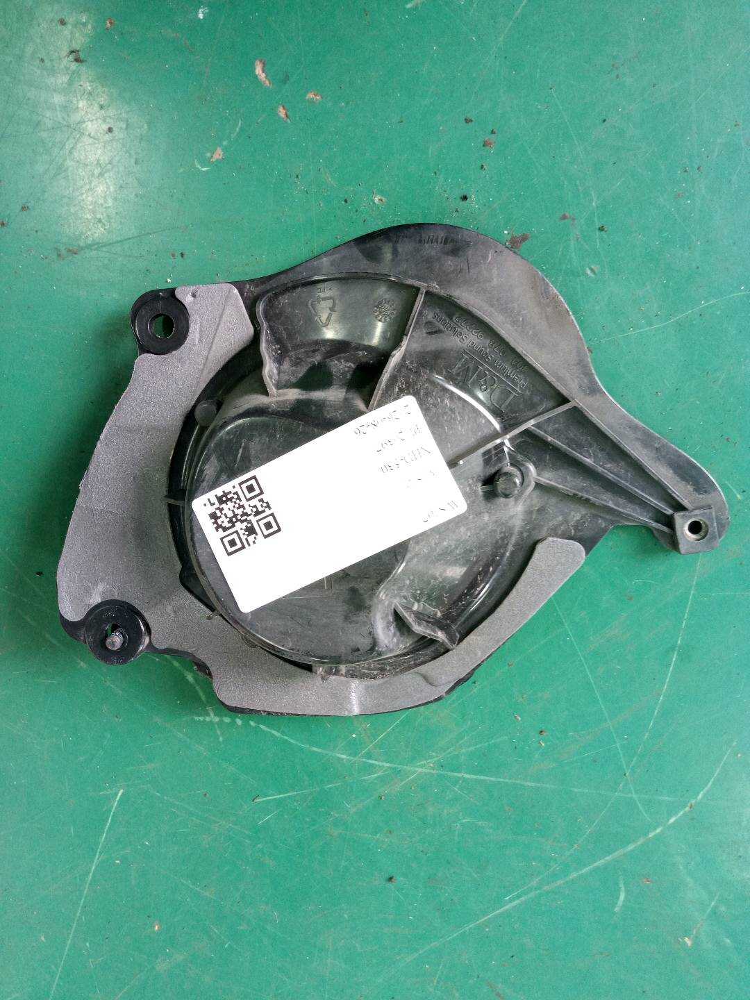 65139175487 前门扬声器支架(左)