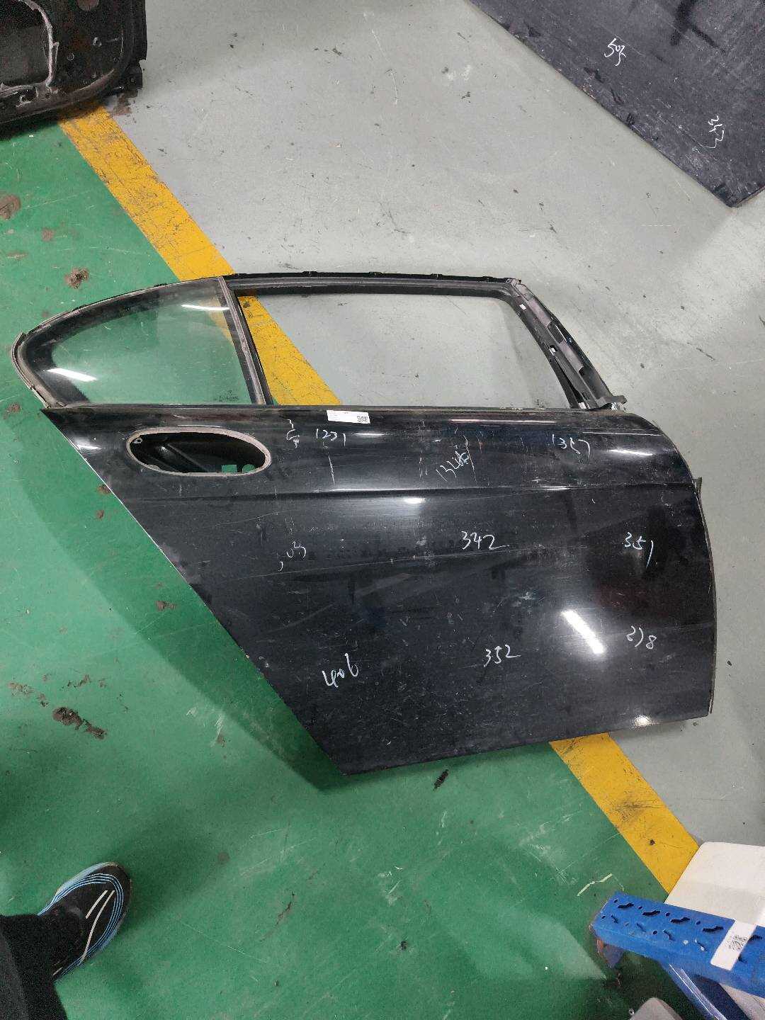 41527202090 后门壳（右）