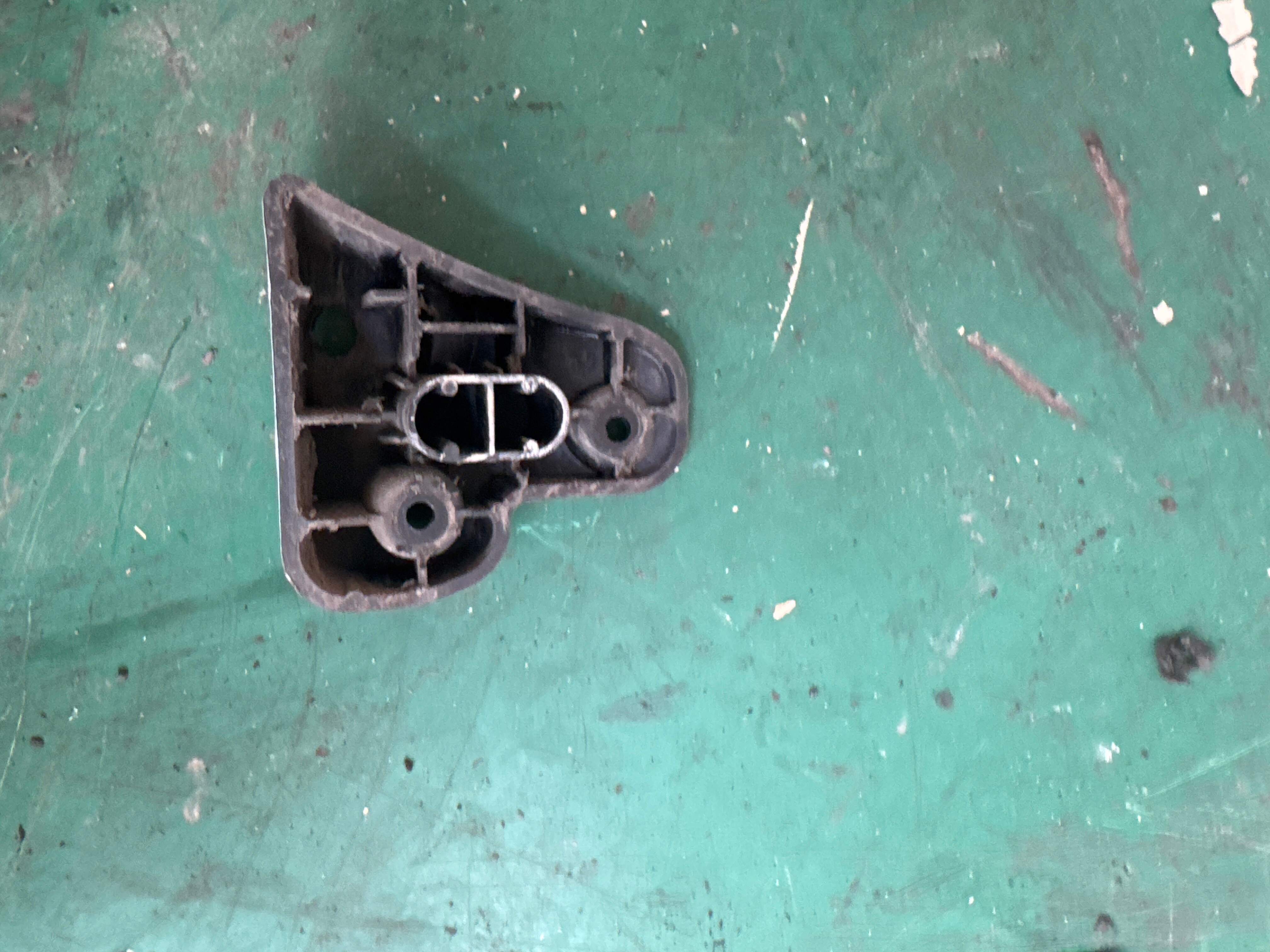 LR035107 Rear Bumper Bracket (Lower Left)