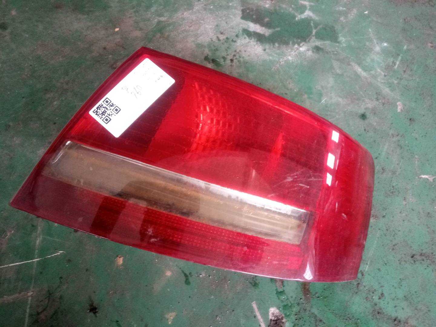 L4F5945096D Outer Tail Light Assembly, Right