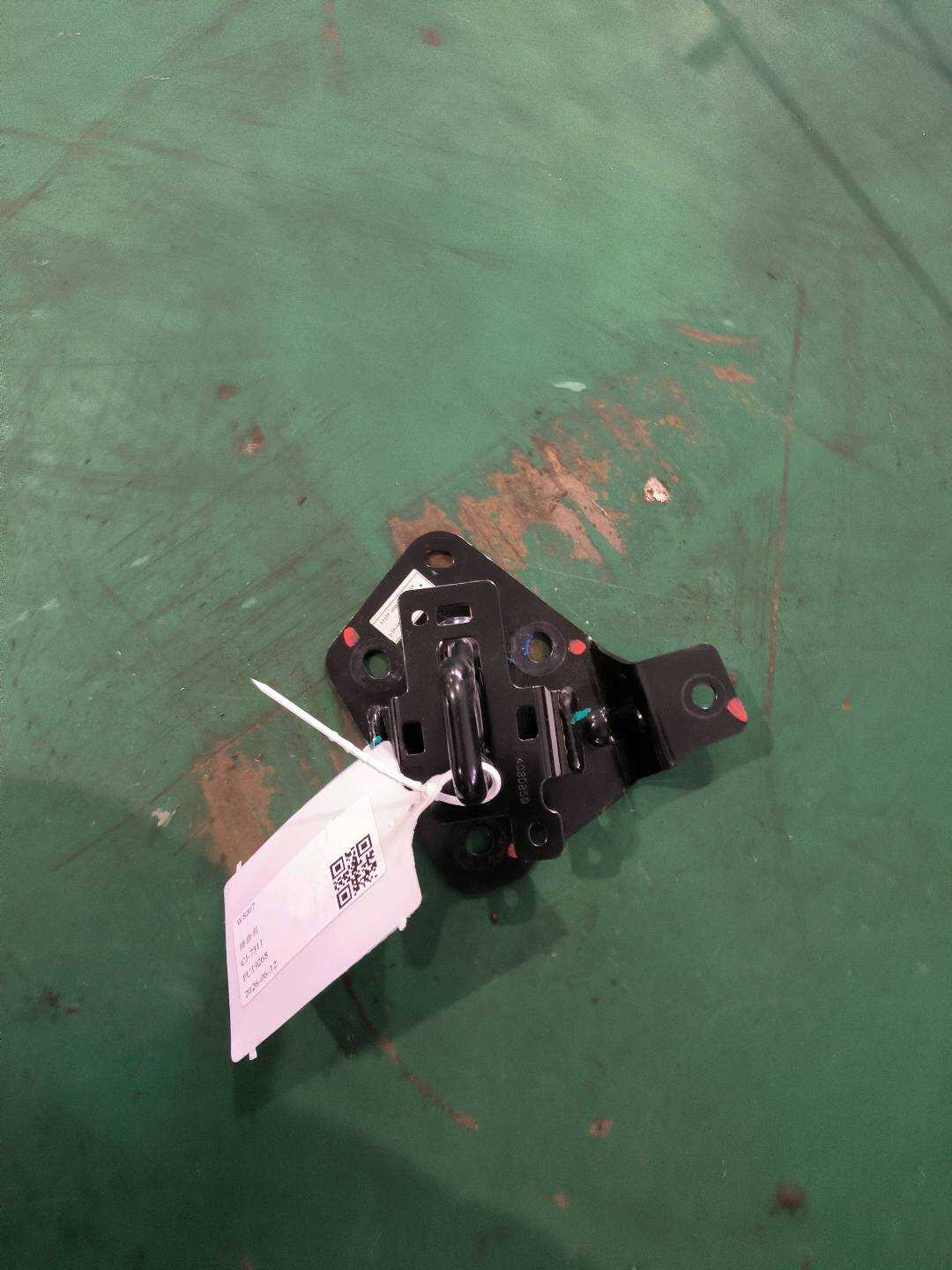 P0068017AD Rear Left Backrest Latch Assembly