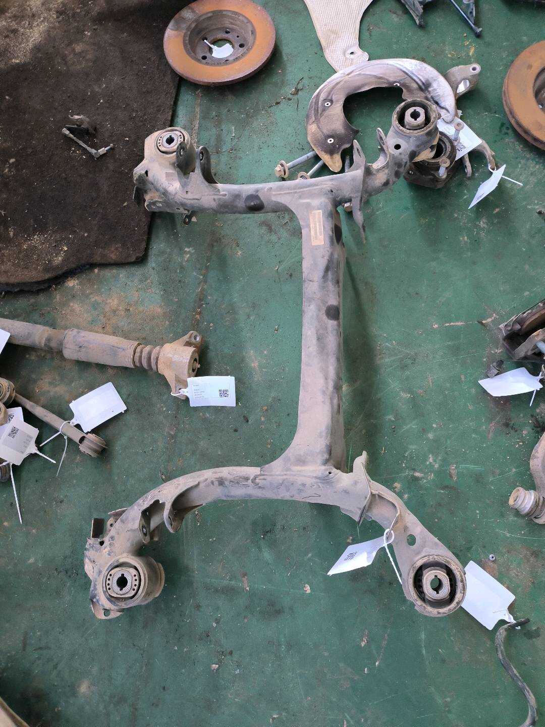 8W0505235AE Rear Axle Housing