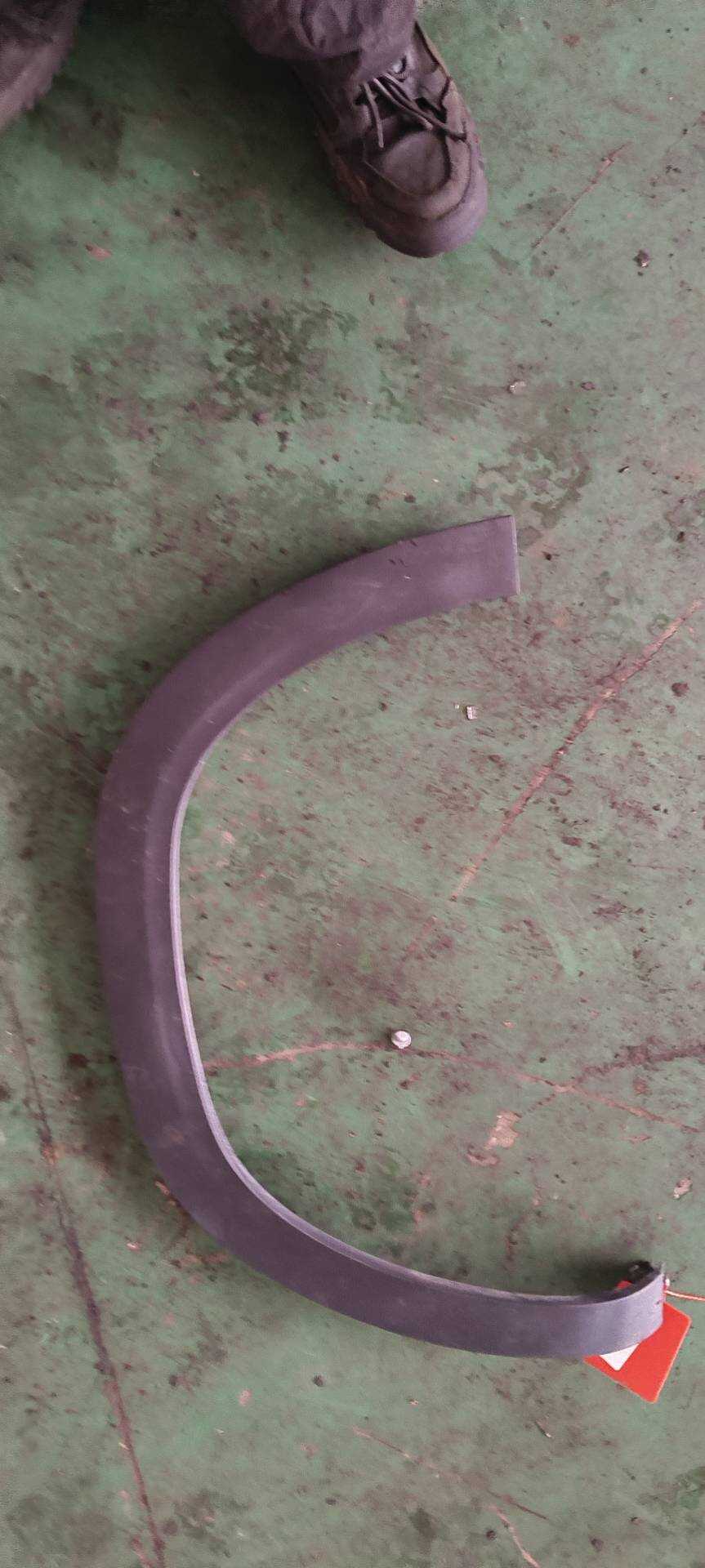 98059045XT Rear Wheel Arch Molding, Right